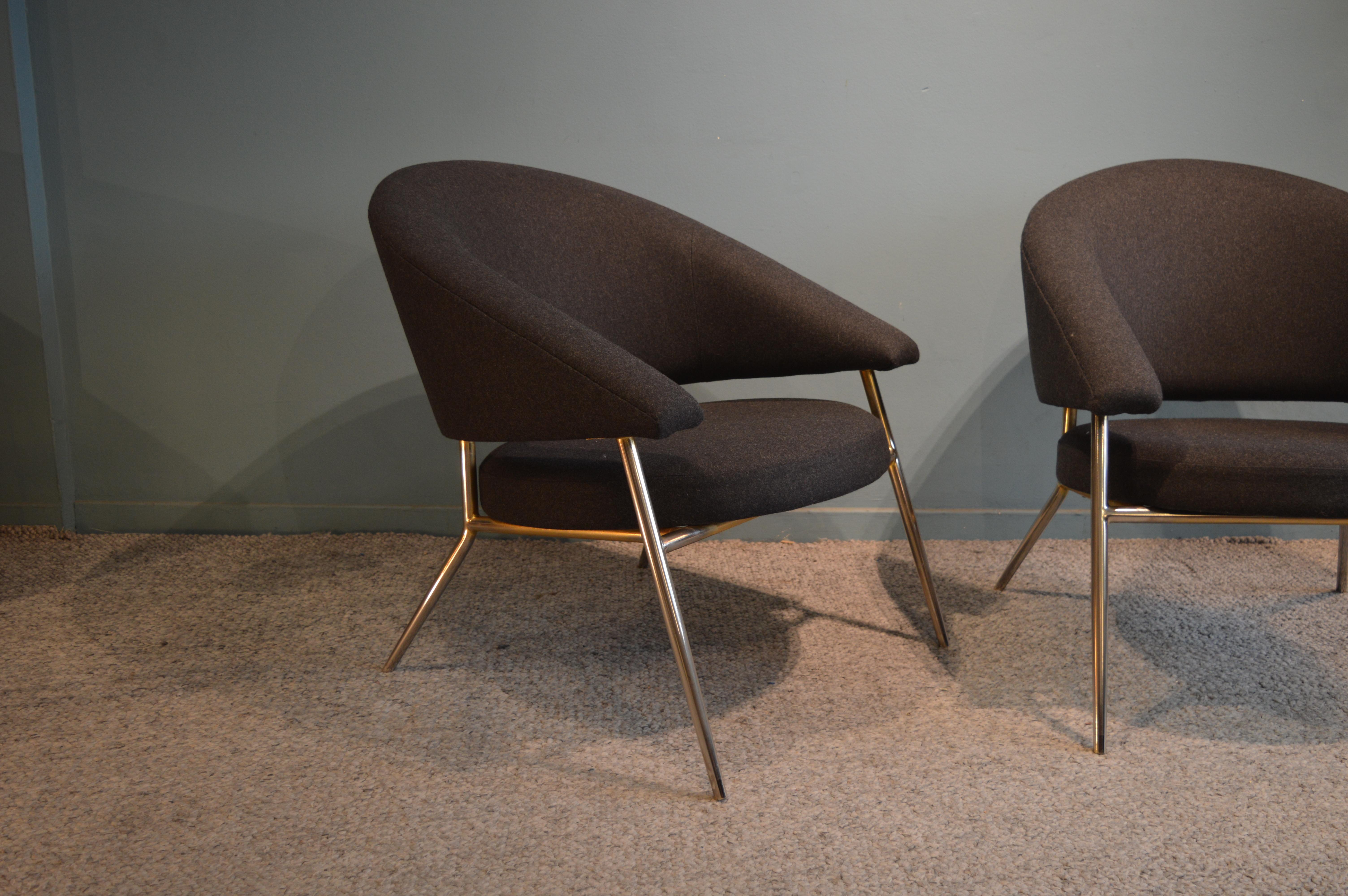 Pair of armchairs by Maurice Cabrol for Malita.
French work circa 1960.
Steel and fabric.
Reupholstered with fabric by Maison Nobilis.