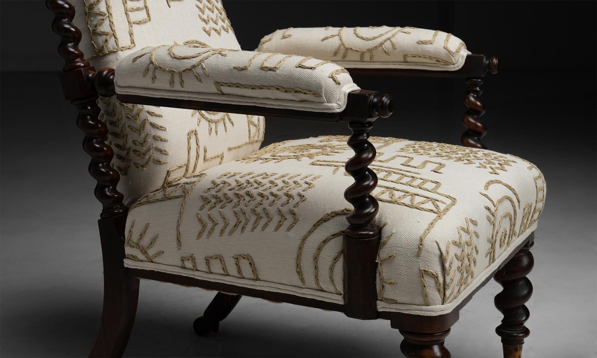 19th Century Armchairs by Miles & Edwards in Embroidered Linen, England circa 1835 For Sale