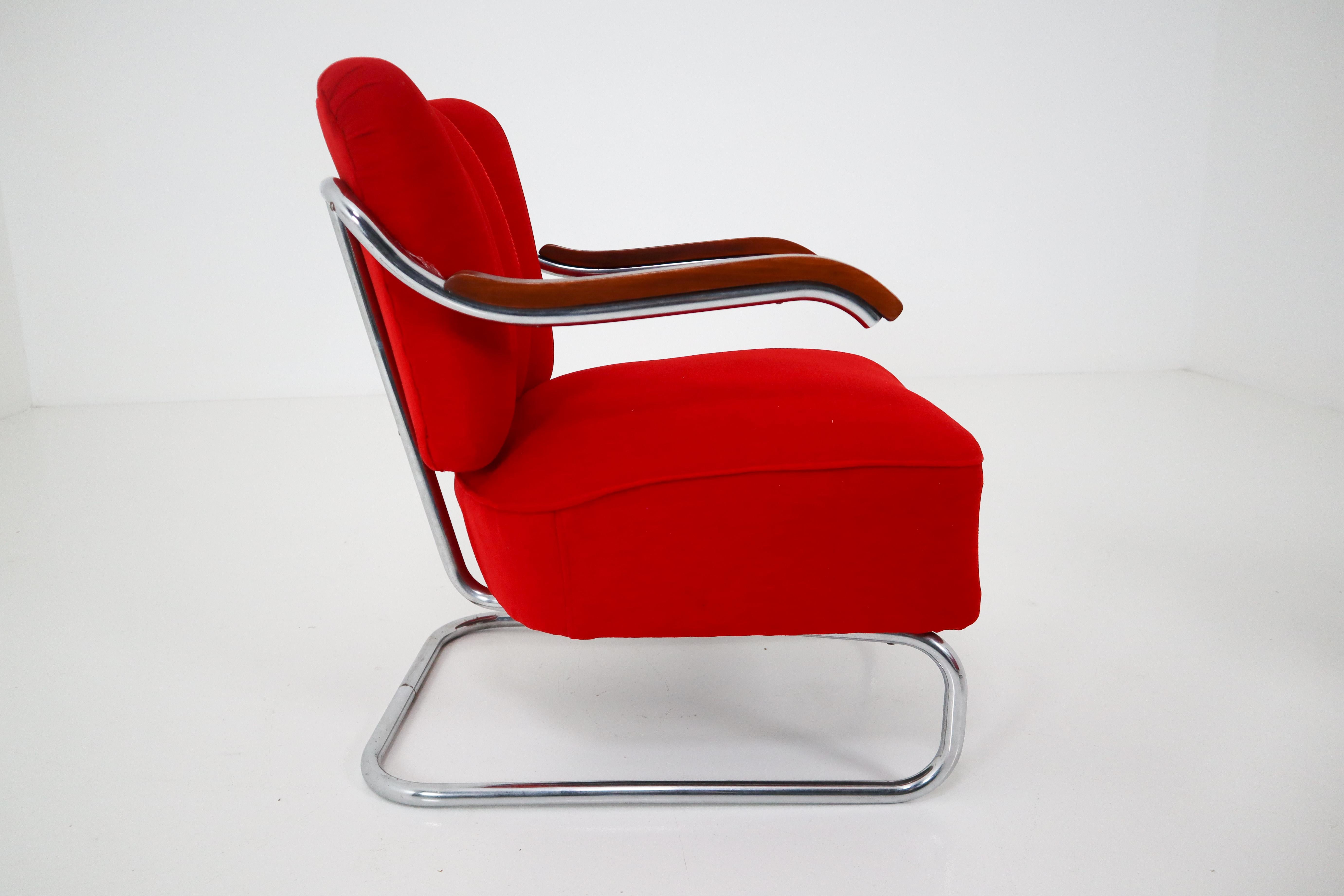 Armchairs by Thonet circa 1920s Midcentury Bauhaus Period in Red Fabric In Good Condition In Almelo, NL