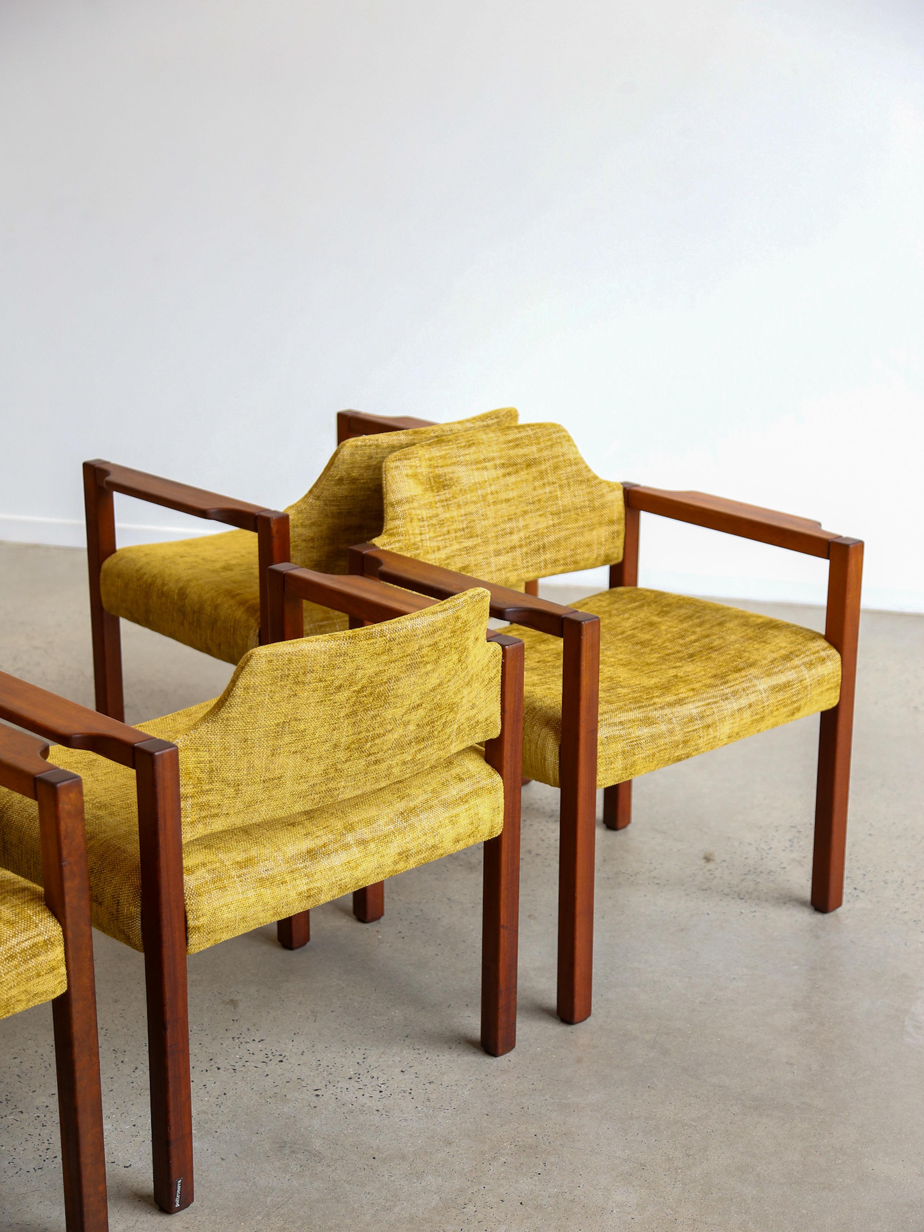 Armchairs by Umberto Brandigi for Poltronova Set of Six Beech & Fabric In Good Condition For Sale In Byron Bay, NSW
