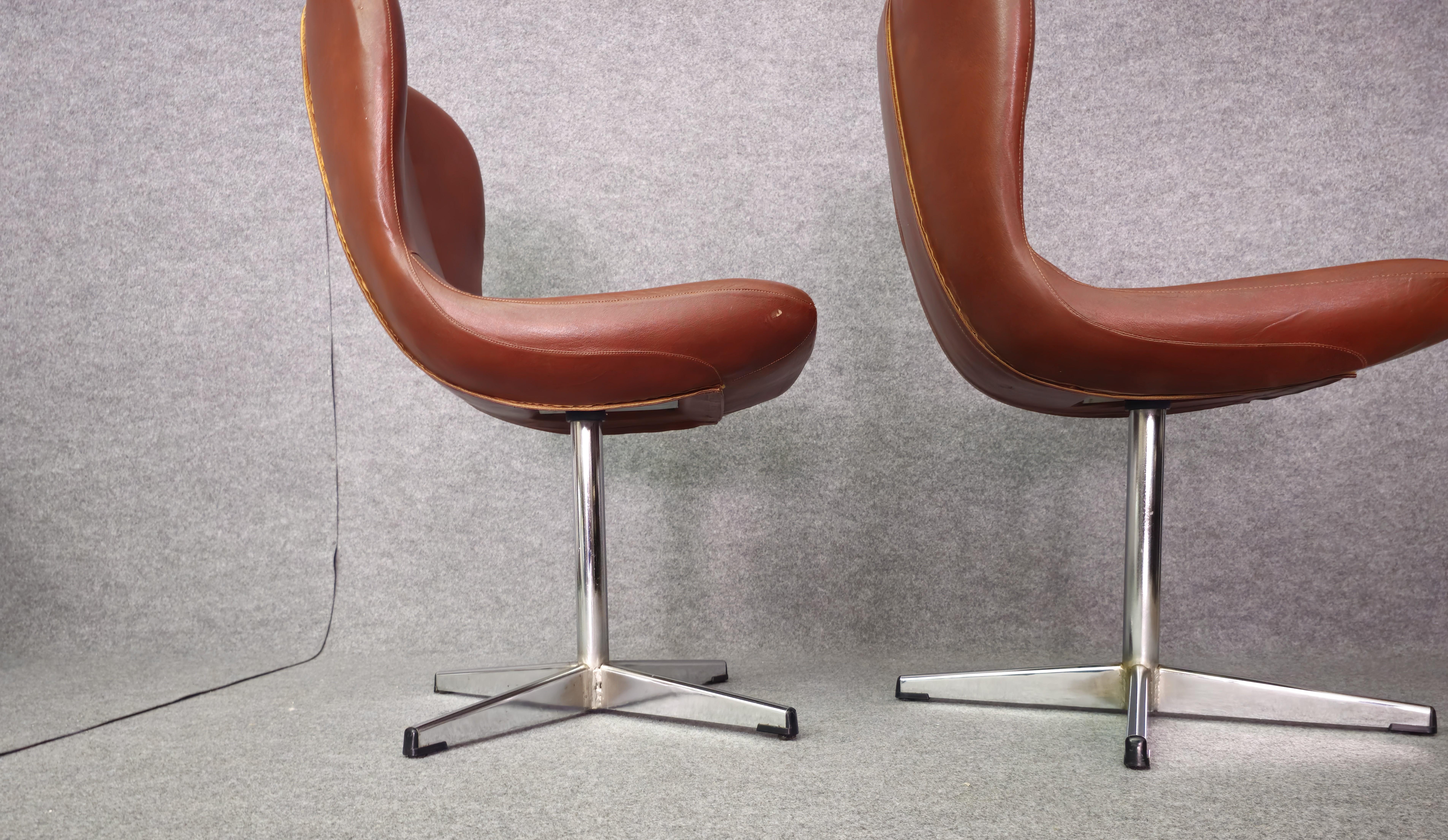 20th Century Armchairs Chairs Swivel Leather Metal Wood Midcentury Modern Italy 1960 Set of 2 For Sale