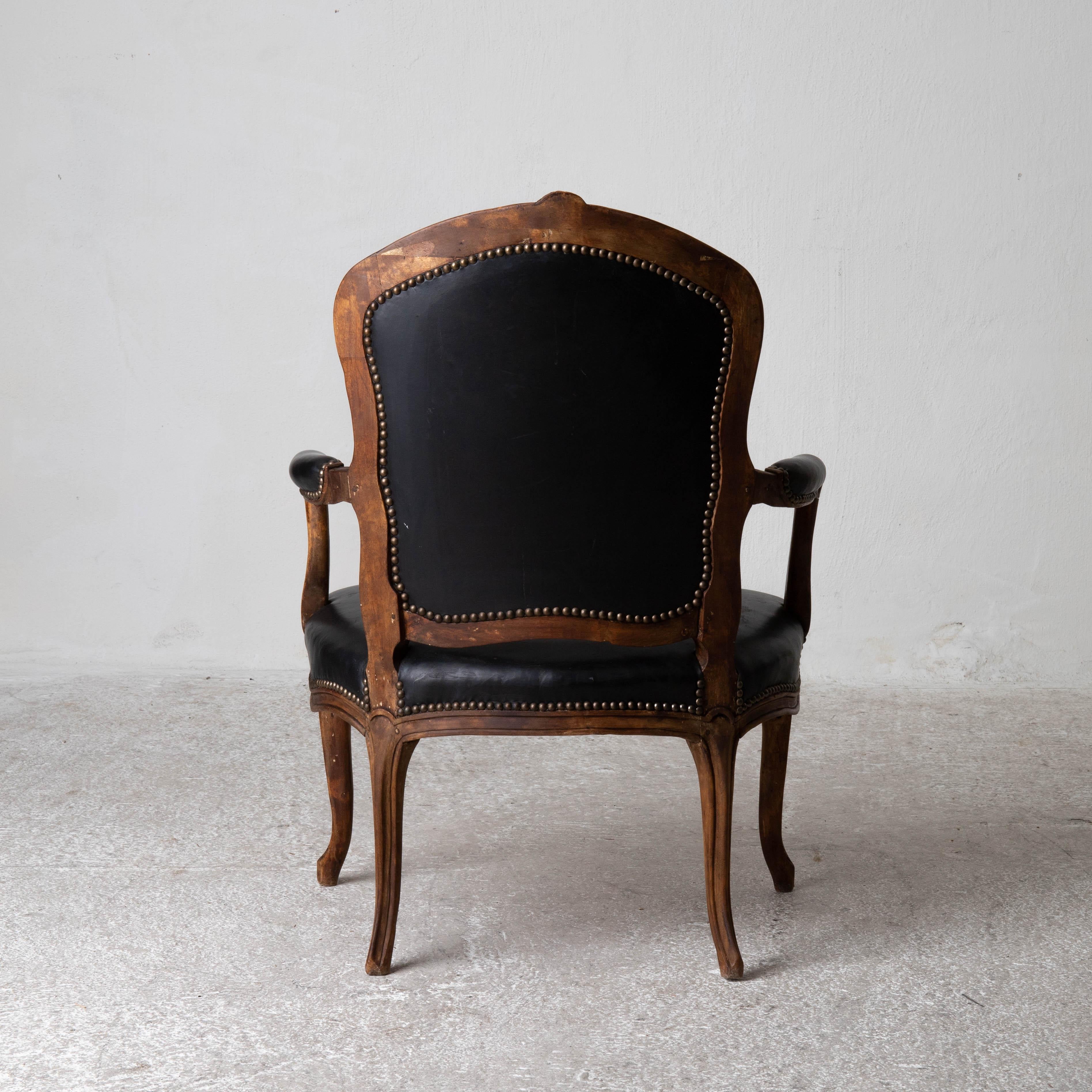 Armchairs French Rococo Period 18th Century Brown Frame Black Leather France For Sale 2