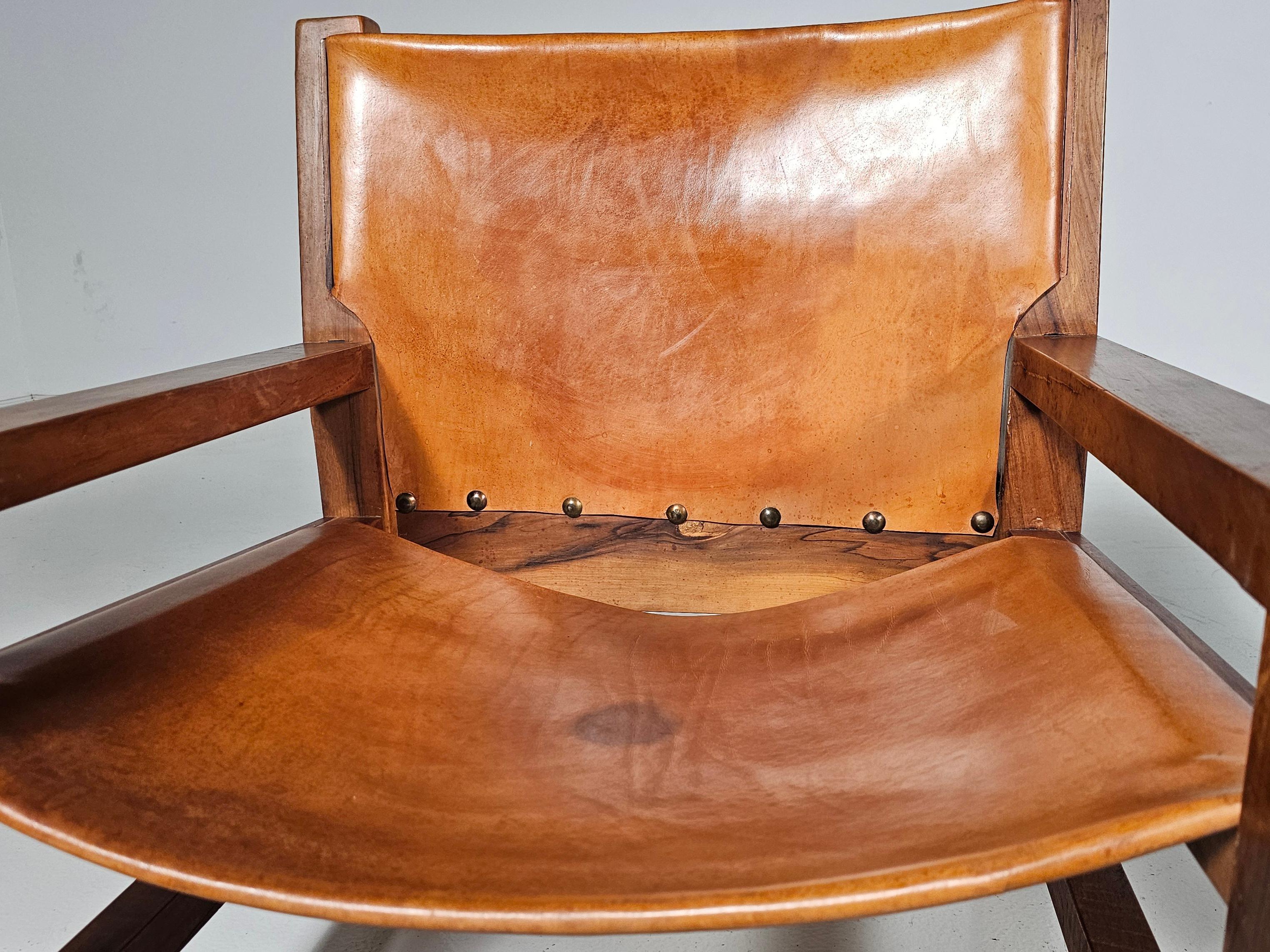 Armchairs in cognag leather and olive wood, France, 1970s For Sale 3