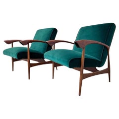 Sillones Modernos Brasileños de Madera Dura y Terciopelo Verde, Liceo de Artes, c. 1960
