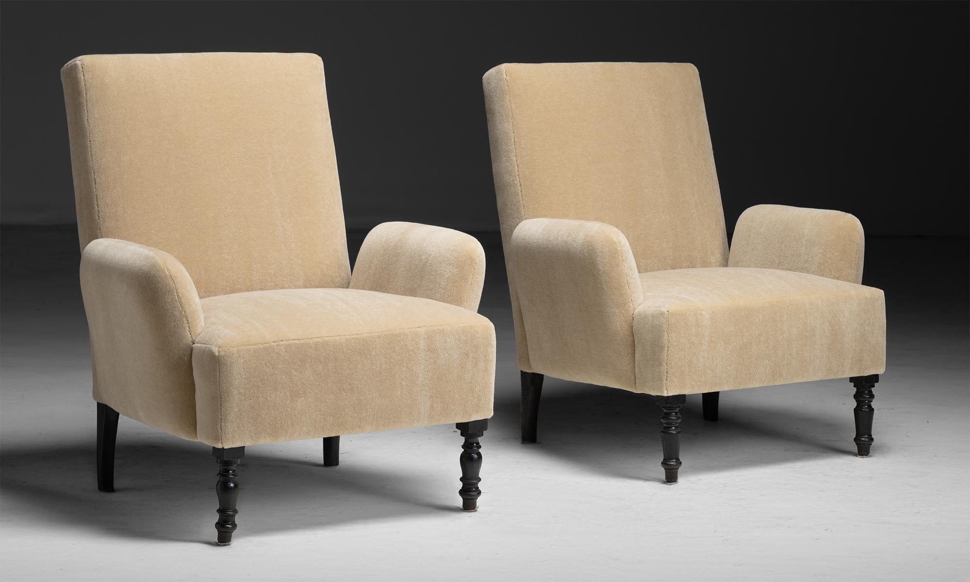 Armchairs in Mohair Velvet
France circa 1920
Napoleon III frames newly reupholstered in Teddy Mohair by Pierre Frey.
31”w x 30”d x 37”h x 16”seat
Ref. CHAIR1222
$ 9,200 Pair
