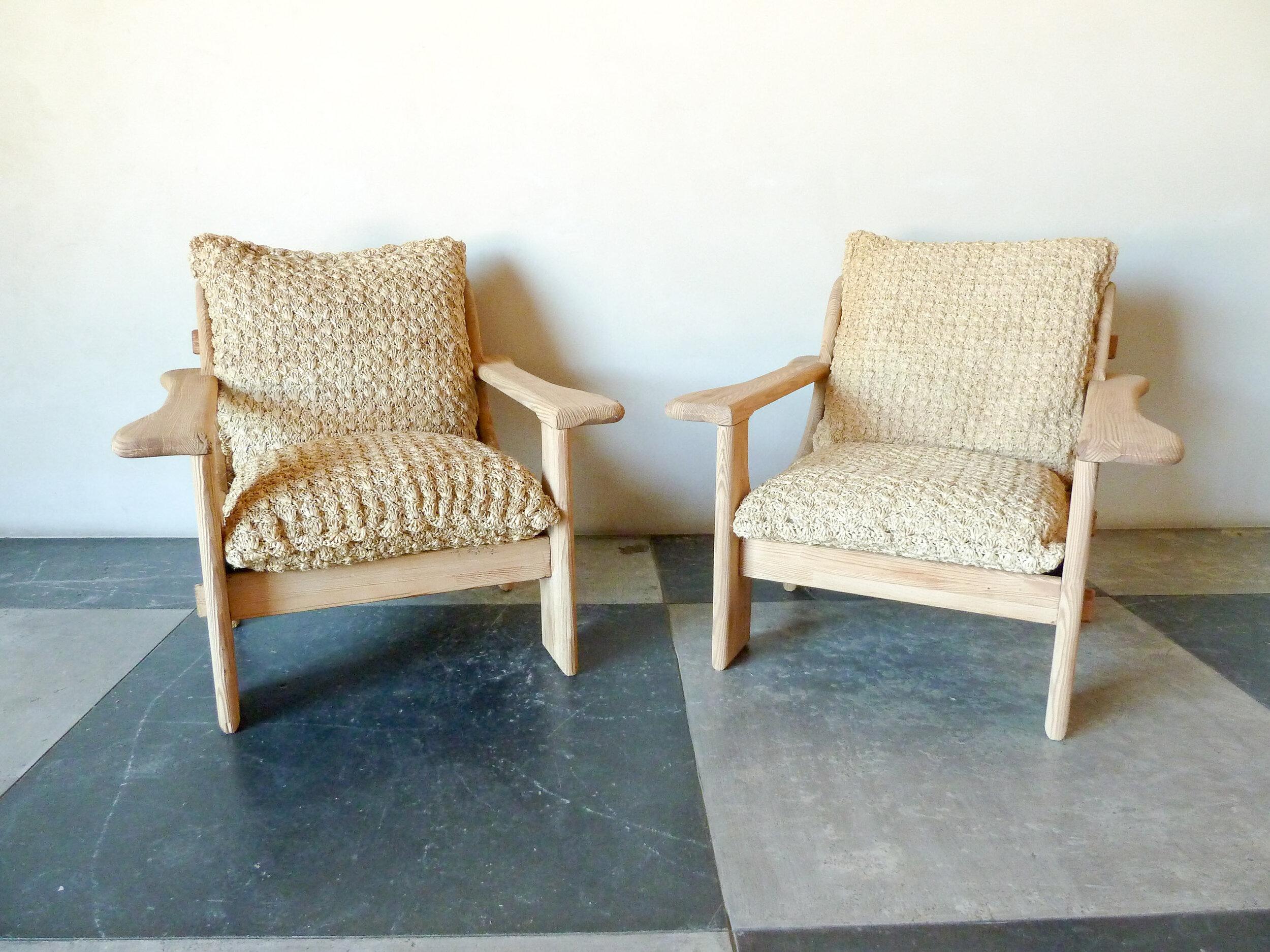 Armchairs in Pinewood and Upholstered Cushions For Sale 2