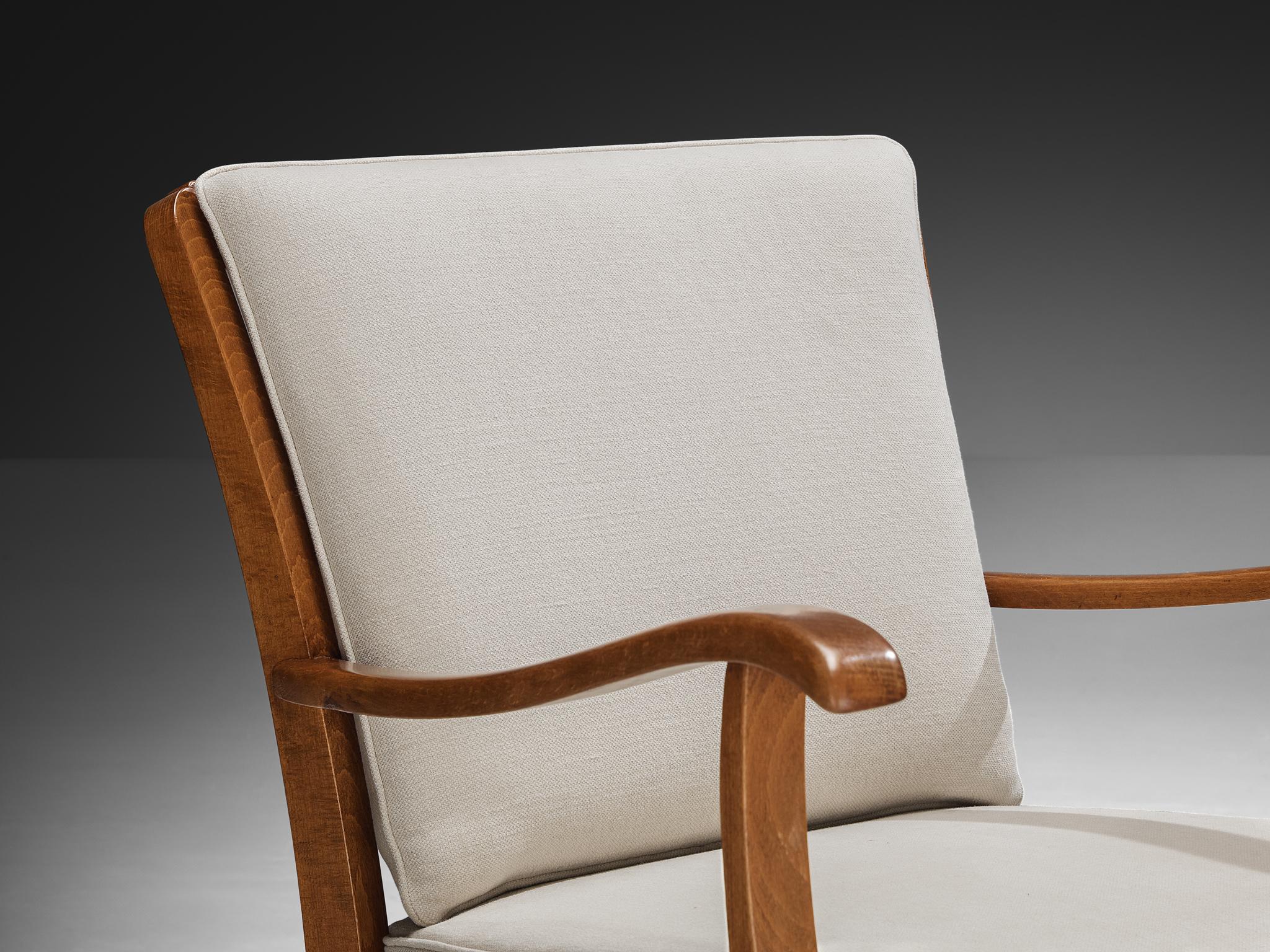Sillones de madera maciza y cojines neutros Europeo en venta
