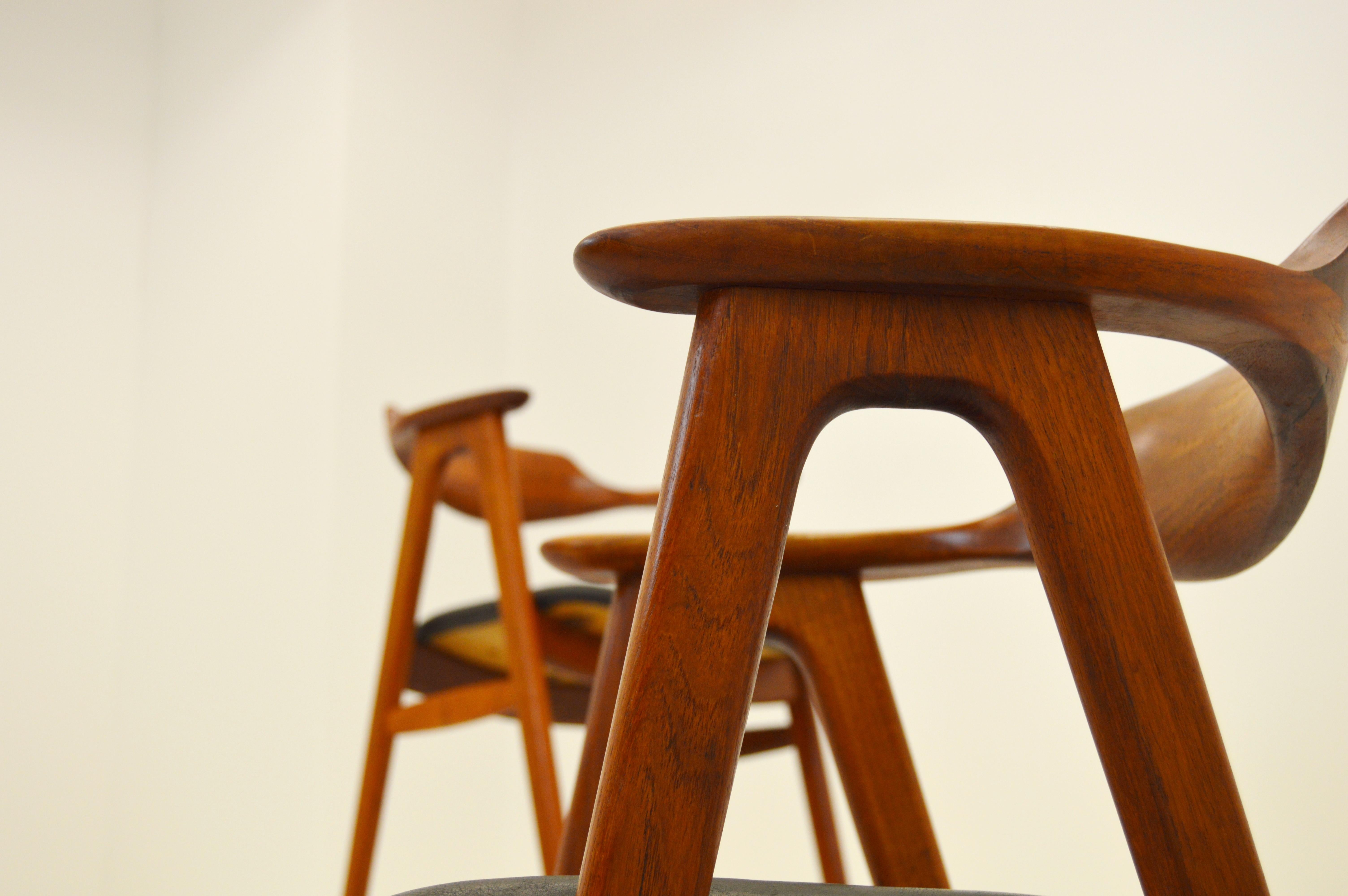 Armchairs in Teak and Leather by Erik Kirkegaard for Høng Stolefabrik For Sale 3