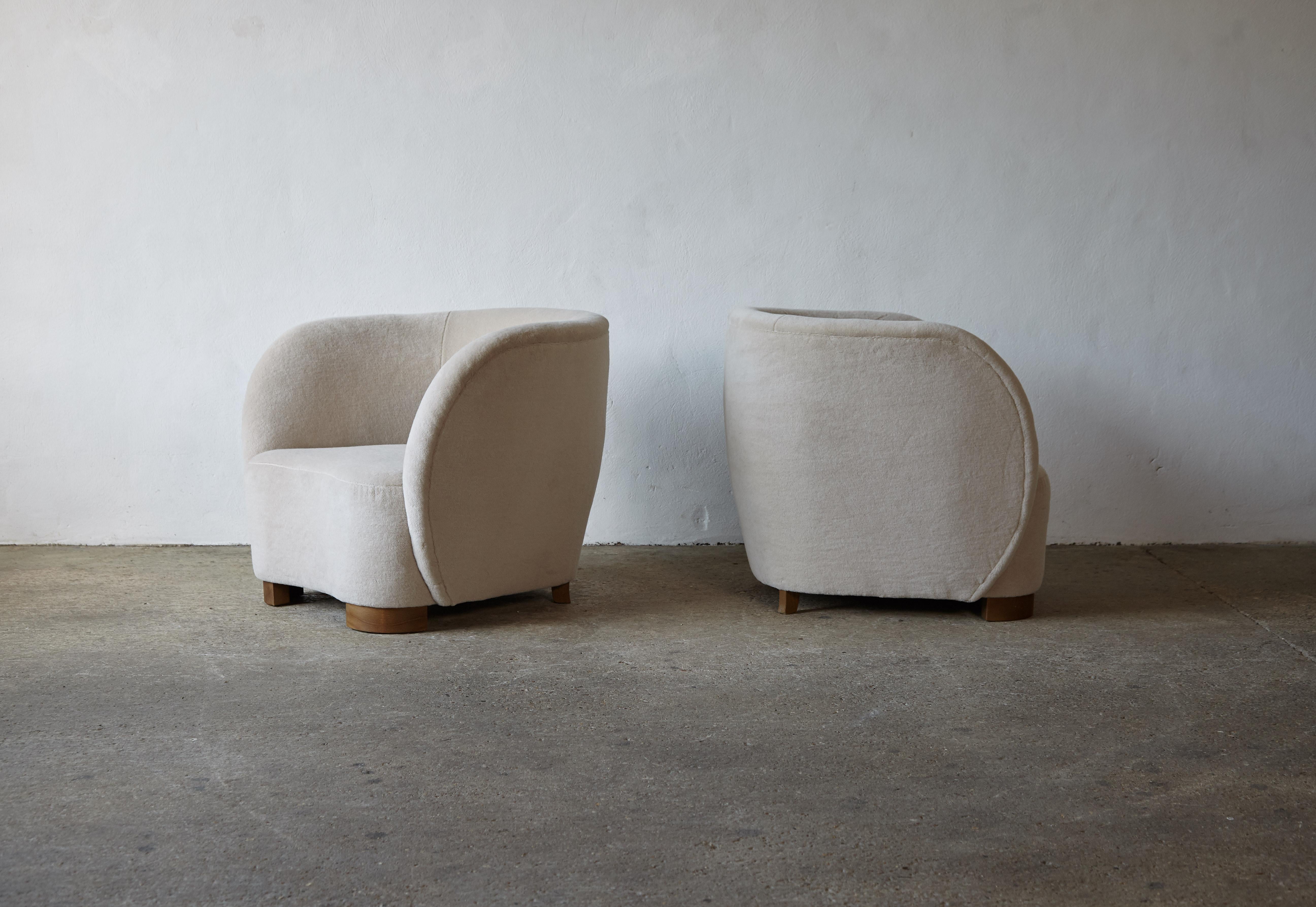Sillones al estilo de Flemming Lassen / Viggo Boesen, tapicería de alpaca pura en venta 7