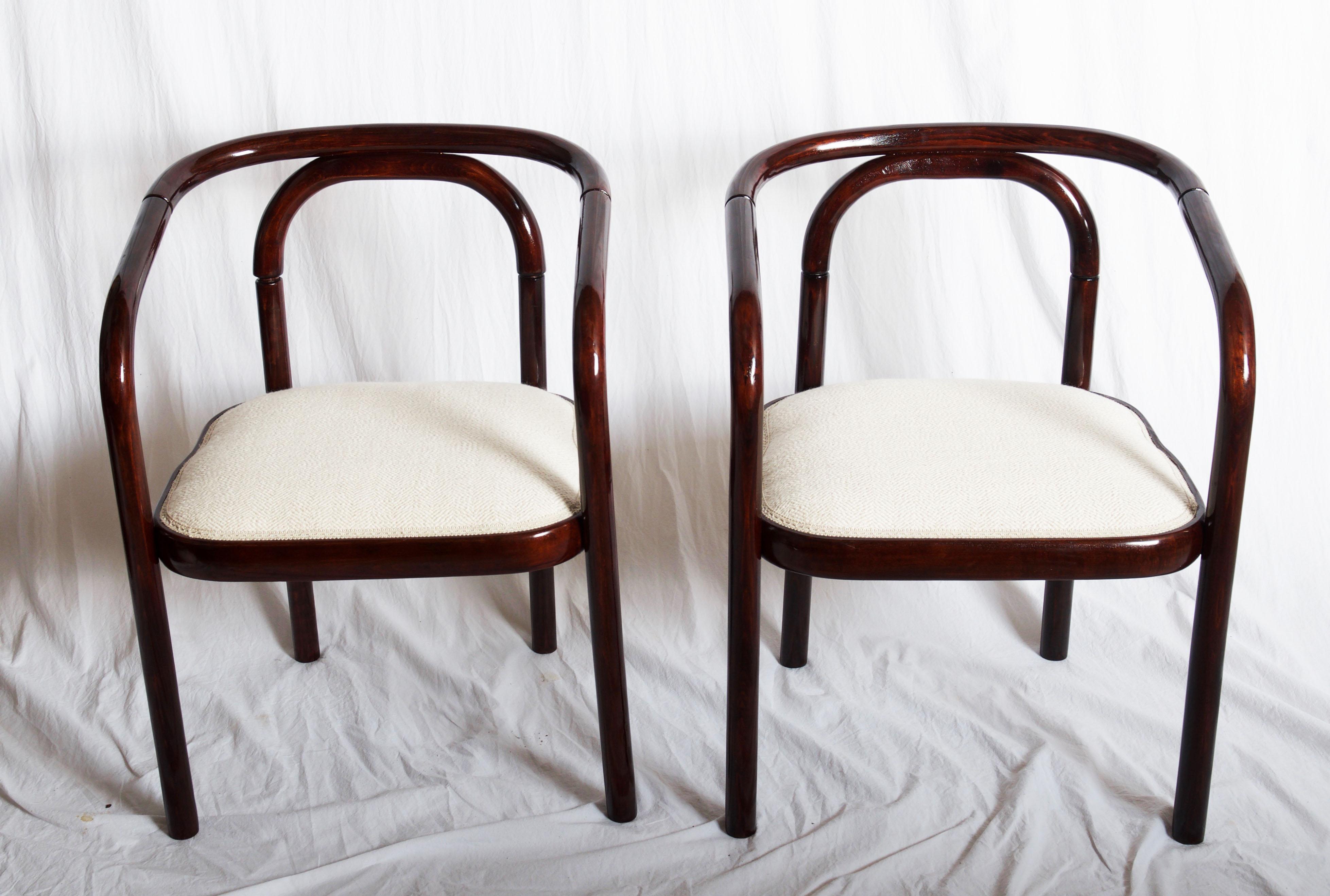 Armchairs in the Style of Poul Henningsen For Sale 4