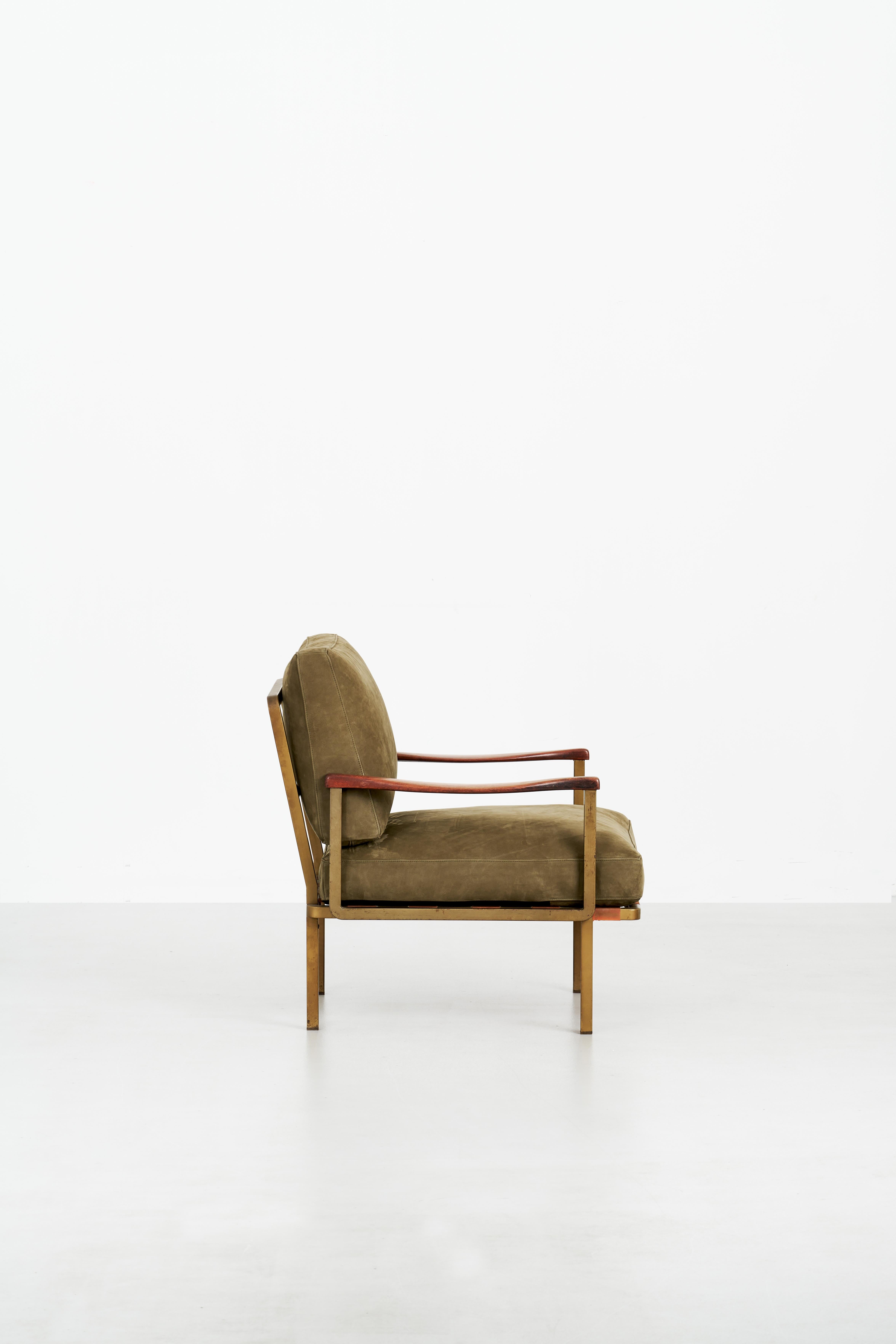 1961 Osvaldo Borsani-Armchairs with armrests mod. P24 green upholstery For Sale 1