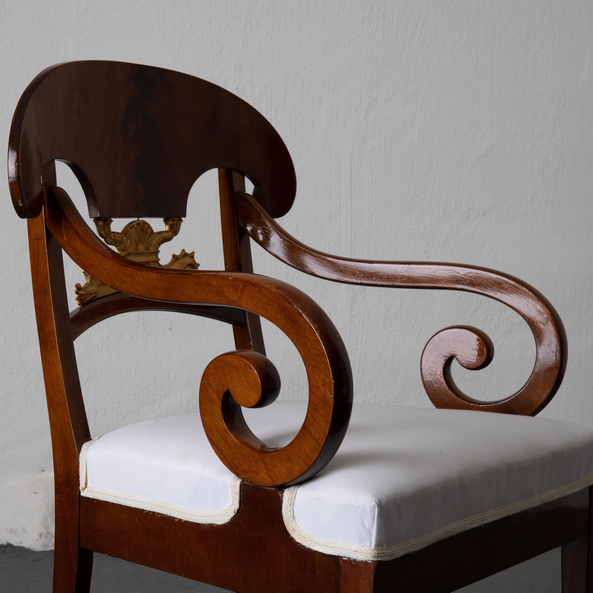 Paire de fauteuils de style Empire suédois en acajou doré du 19ème siècle, Suède en vente 2