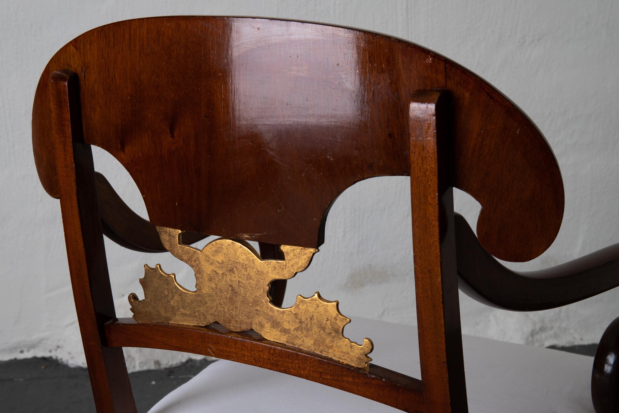 Paire de fauteuils de style Empire suédois en acajou doré du 19ème siècle, Suède en vente 4