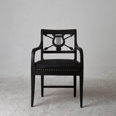 Schwedische Sessel, Paar, neoklassisch, Ende des 19. Jahrhunderts, schwarzes Leder Schweden