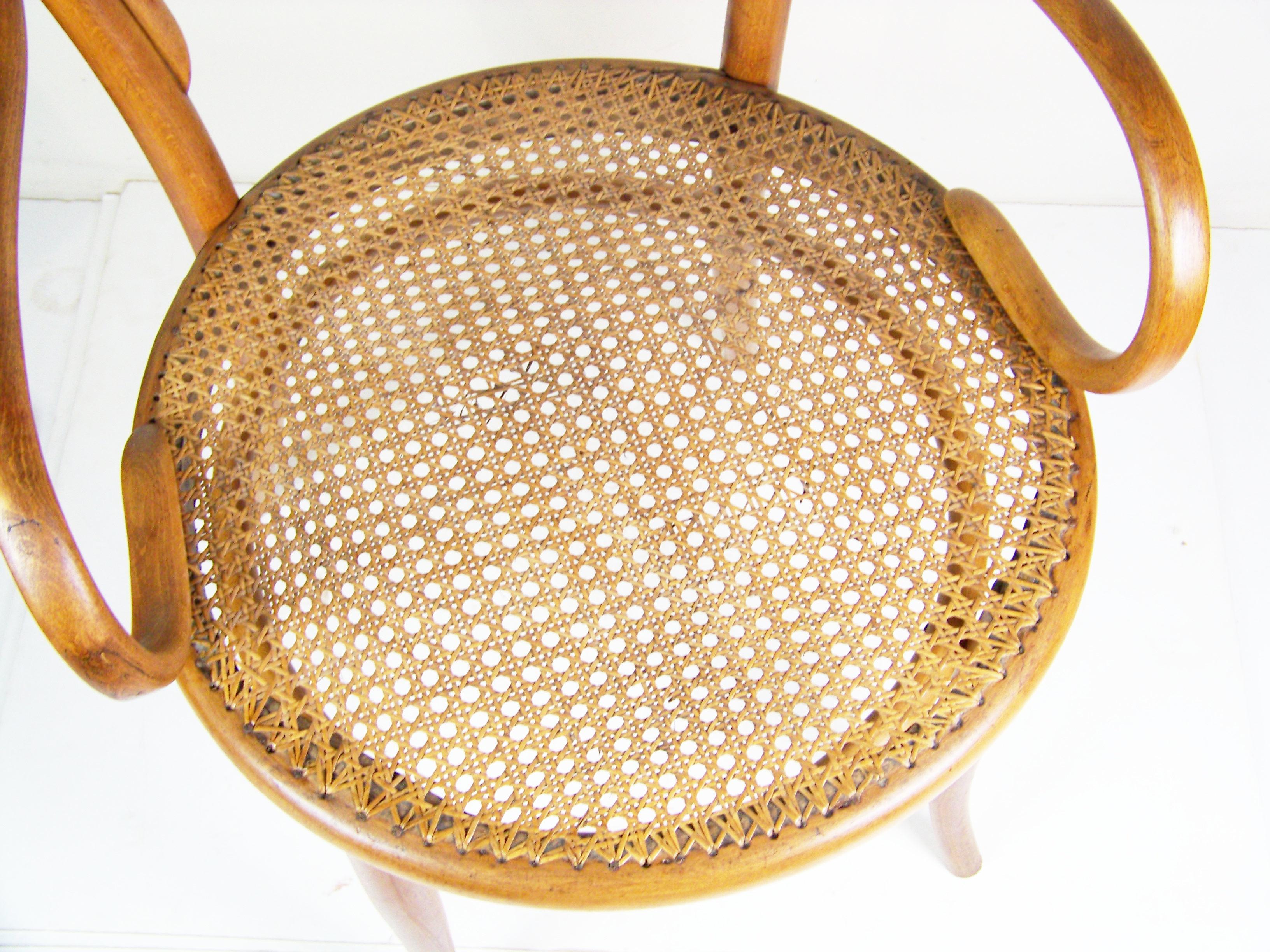 Armchait Thonet Nr.14, circa 1870 In condizioni buone in vendita a Praha, CZ