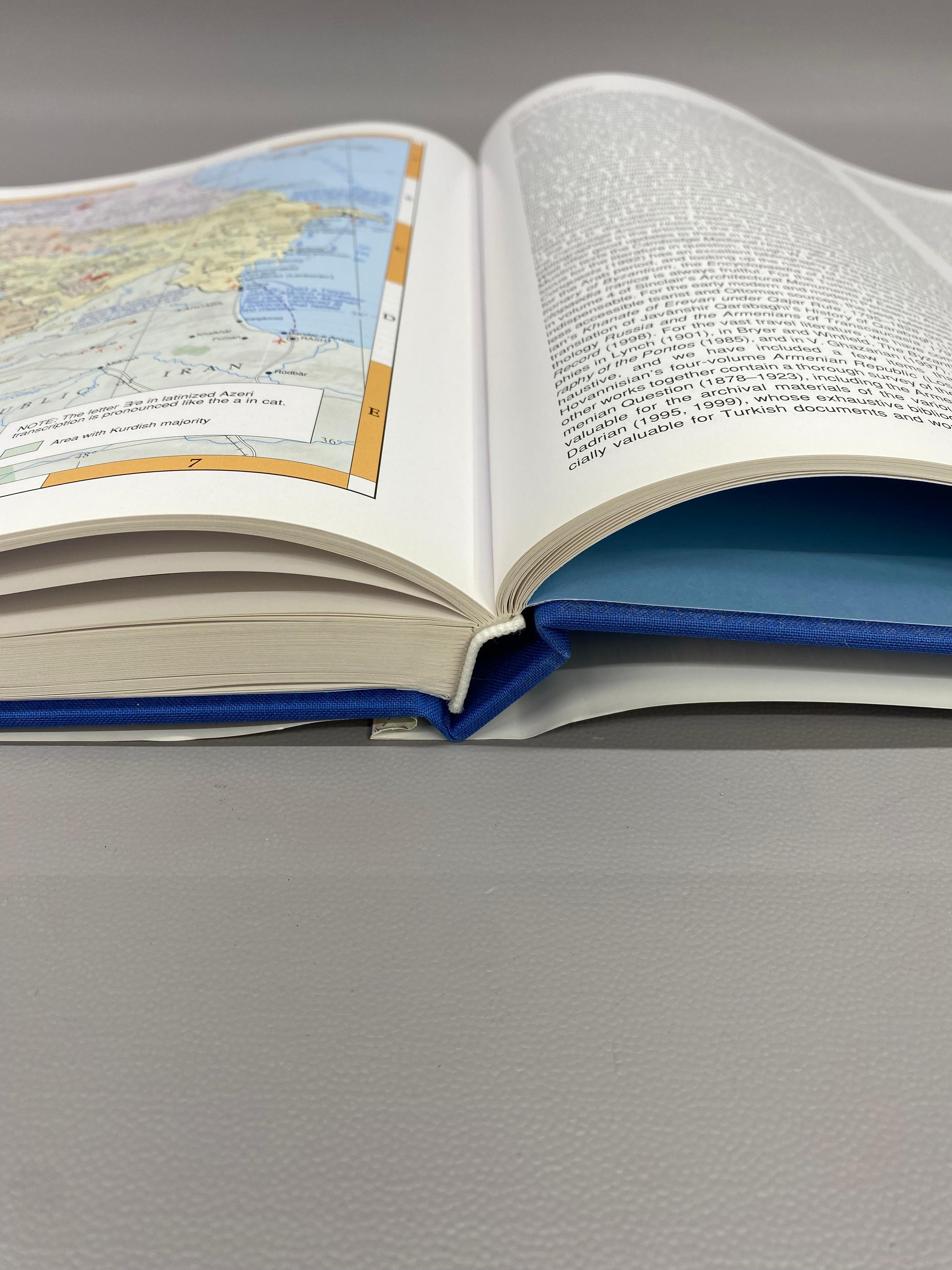 Armenia A Historical Atlas par Robert H. H. Hewsen, 2001 en vente 7