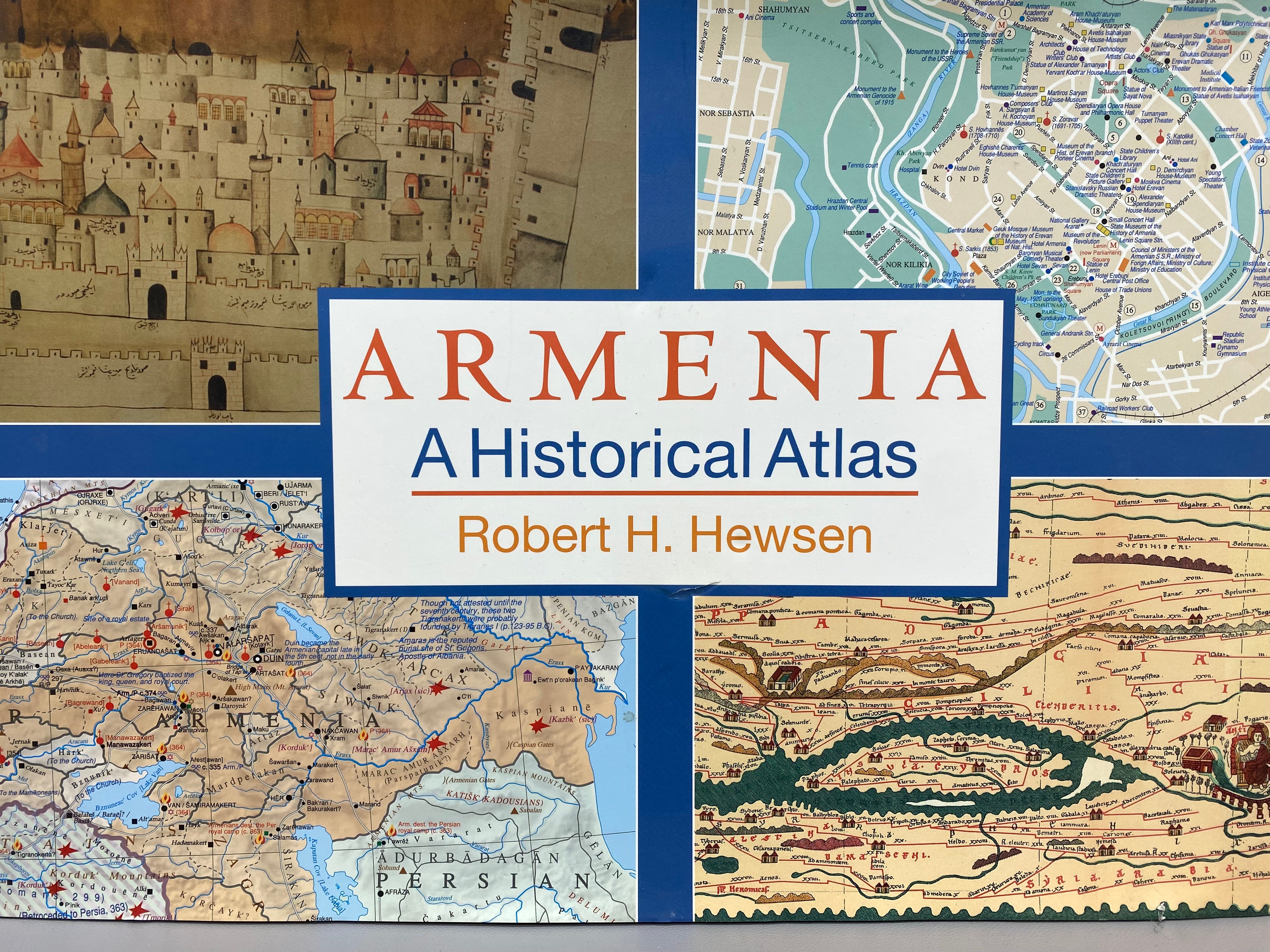 Armenia, A Historical Atlas par Robert H. Hews. Publié en 2001. 341 pages. Un atlas historique complet retraçant le parcours de l'Arménie depuis l'Antiquité jusqu'à l'indépendance, en passant par le christianisme, le génocide et le régime