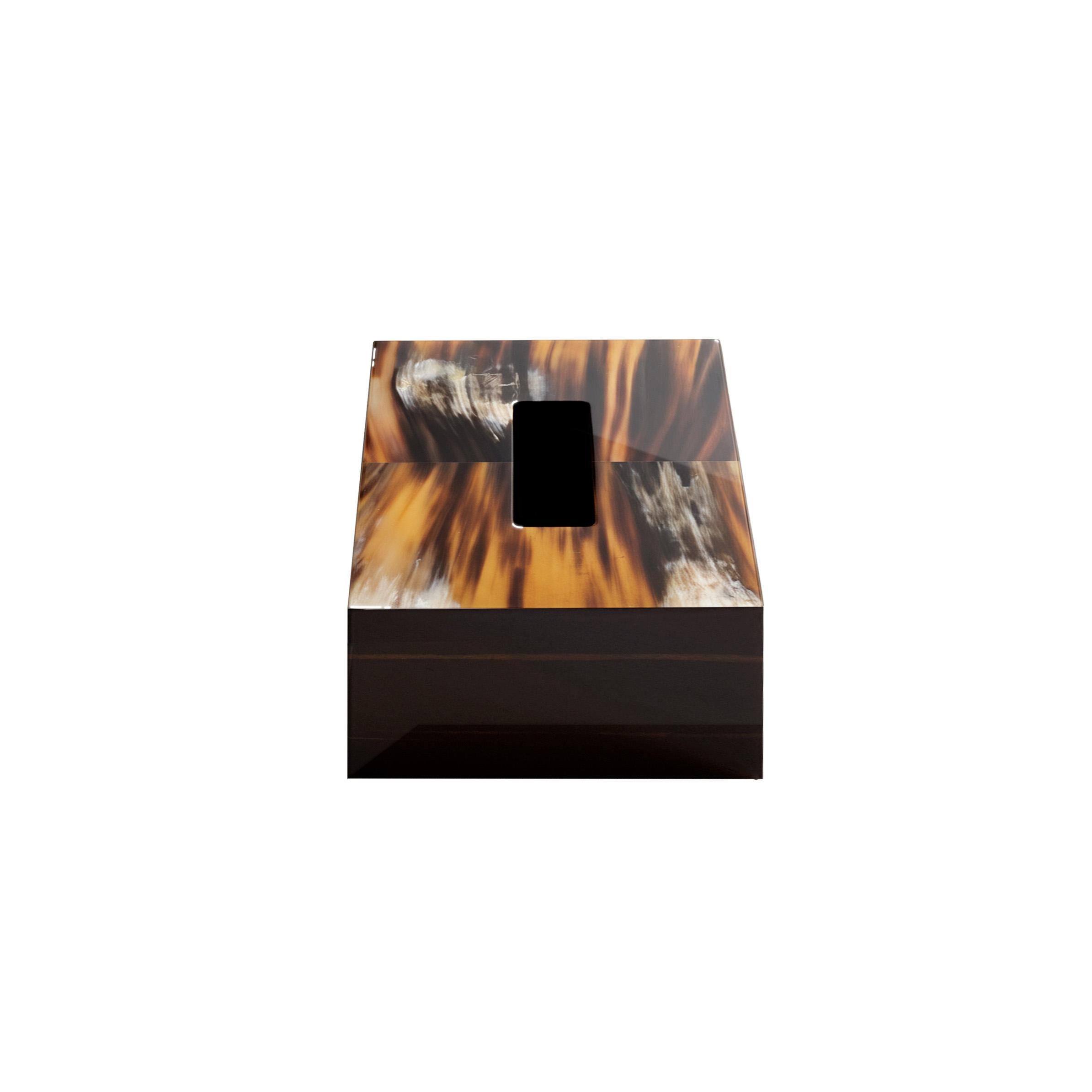 Armida Tissue Box Holder in Glossy Ebony and Corno Italiano, Mod. 4775 In New Condition For Sale In Recanati, Macerata