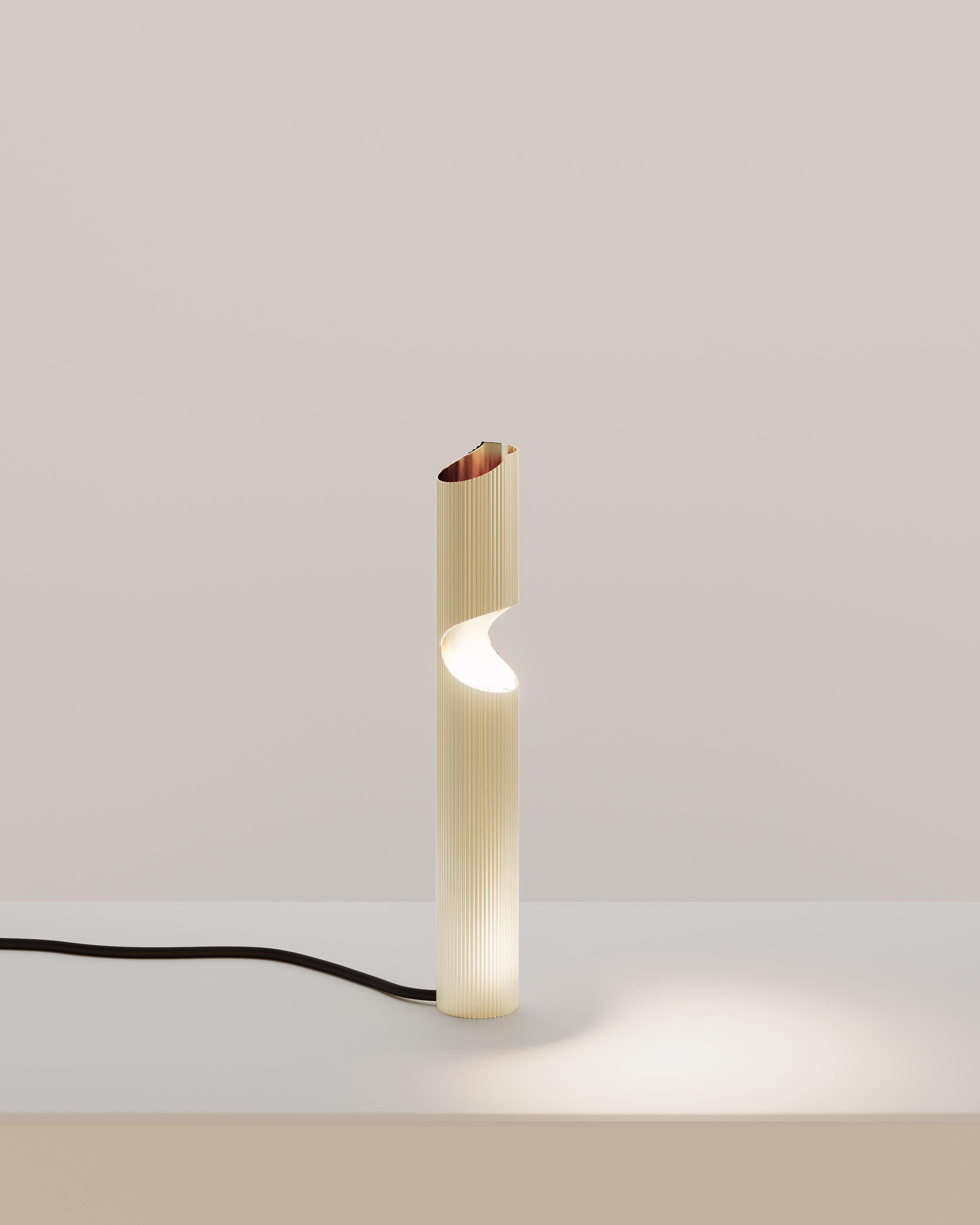 Armilla 05 brass table light by SCATTER.D STUDIO In New Condition For Sale In Piacenza, IT