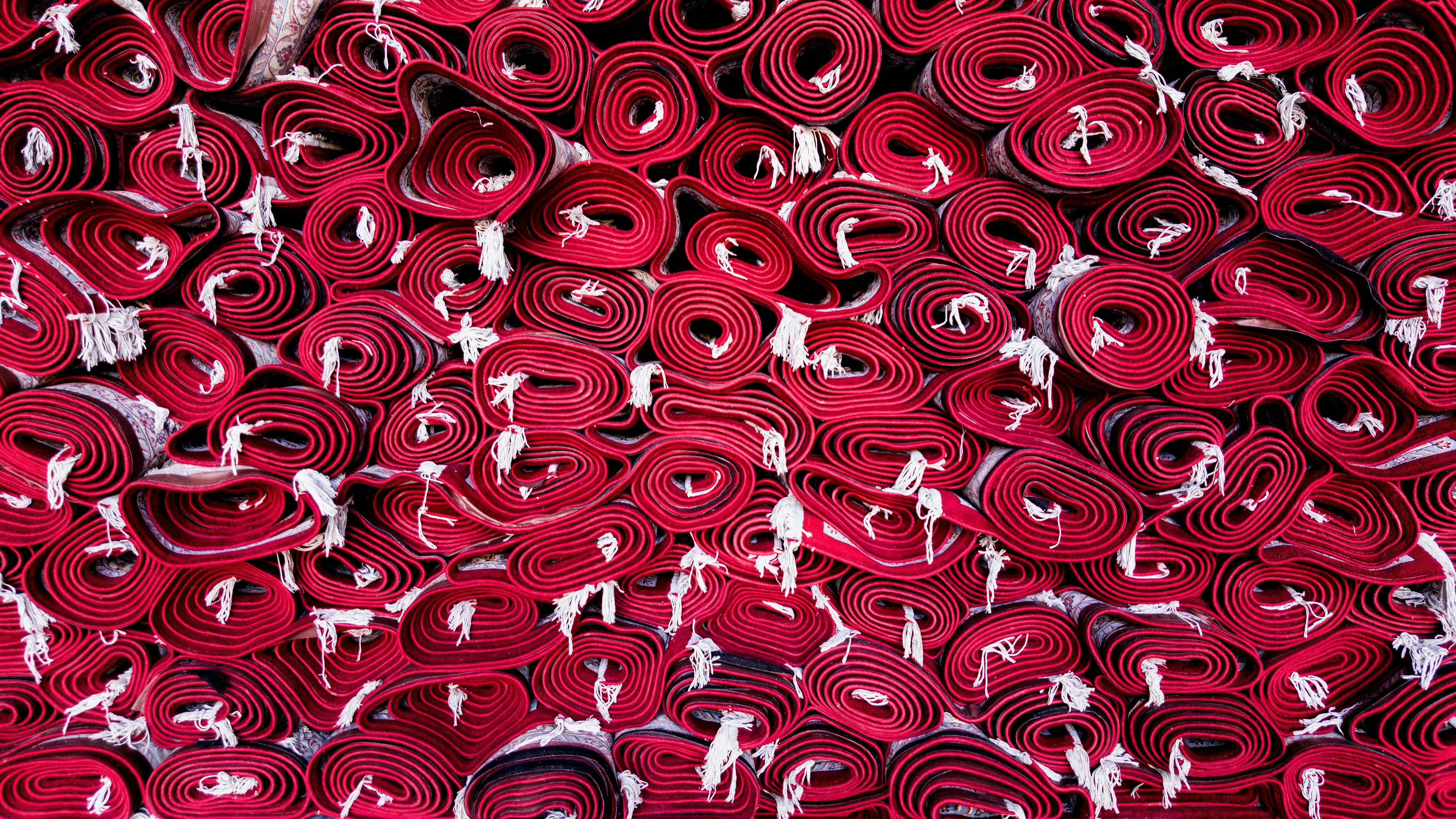 Armin Amirian Color Photograph - Knot - Photography, Digital C Print