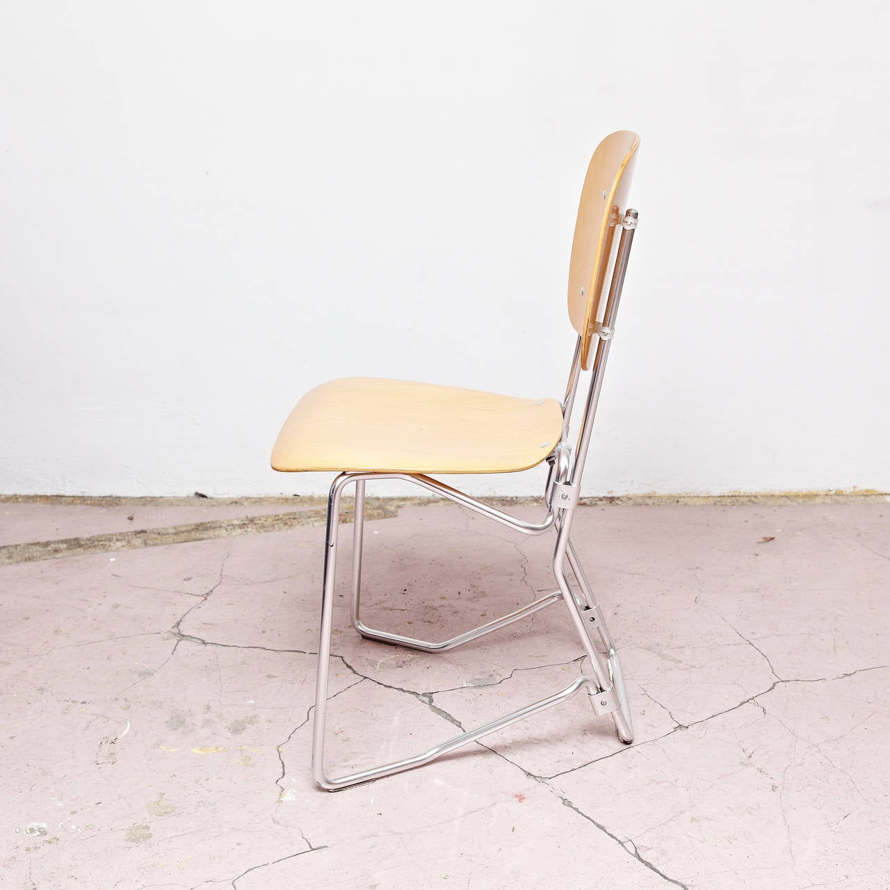 Armin Wirth Mid-Century Modern Metal and Wood Swiss Stackable Chairs for Aluflex In Good Condition In Barcelona, Barcelona