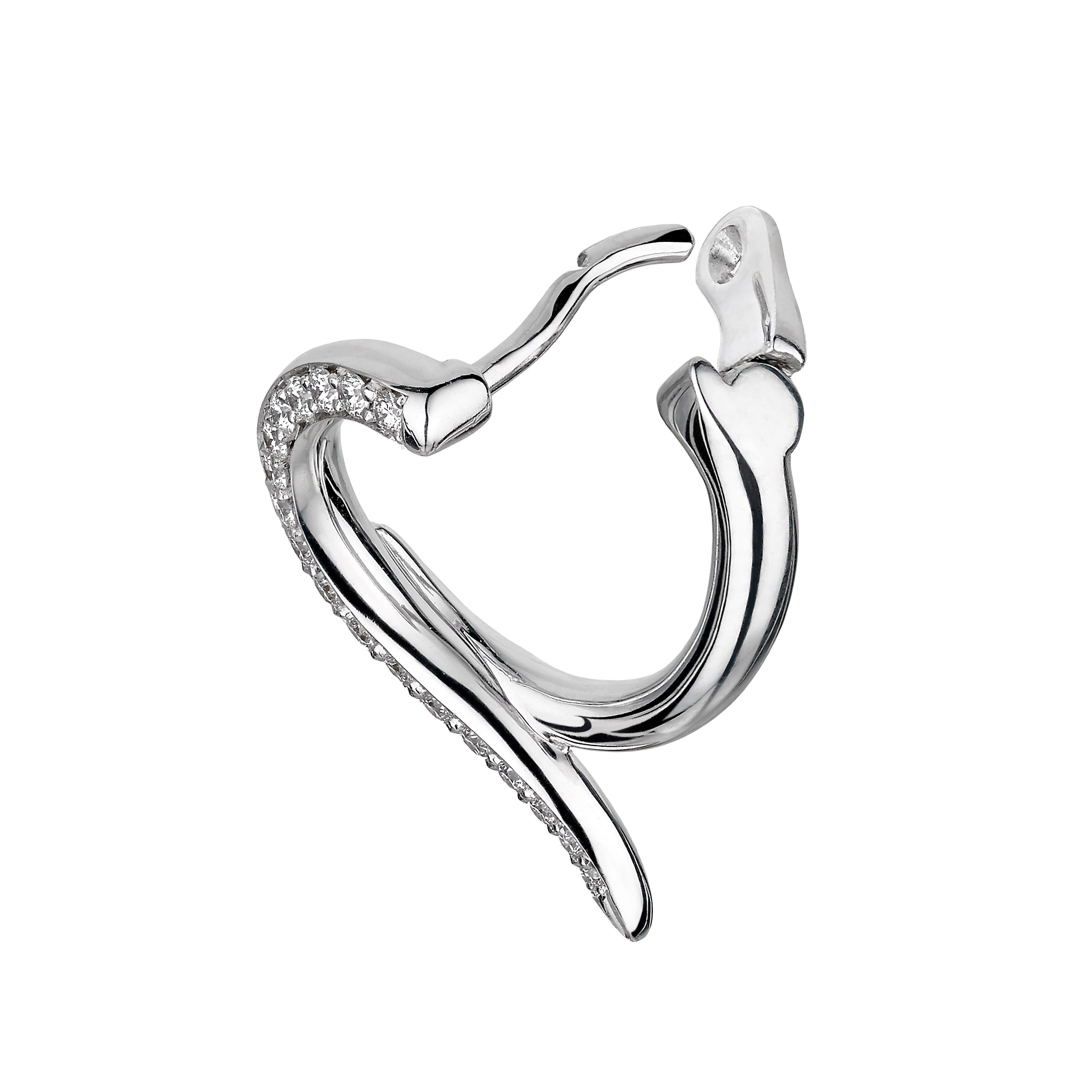 Crafted from 18ct white gold and 0.30cts of brilliant white diamonds, Armis Small Hoop Earrings feature our signature “swept” silhouette - a tapered line that curls to a point. Iridescent diamond pavé curves enclose the ear with a discreet