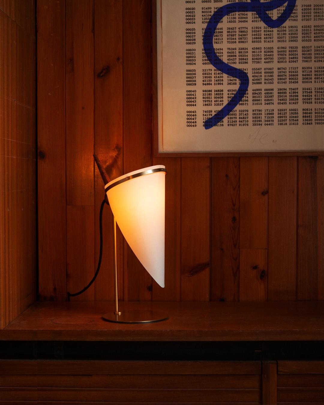 British Armitage Accent Lamp For Sale