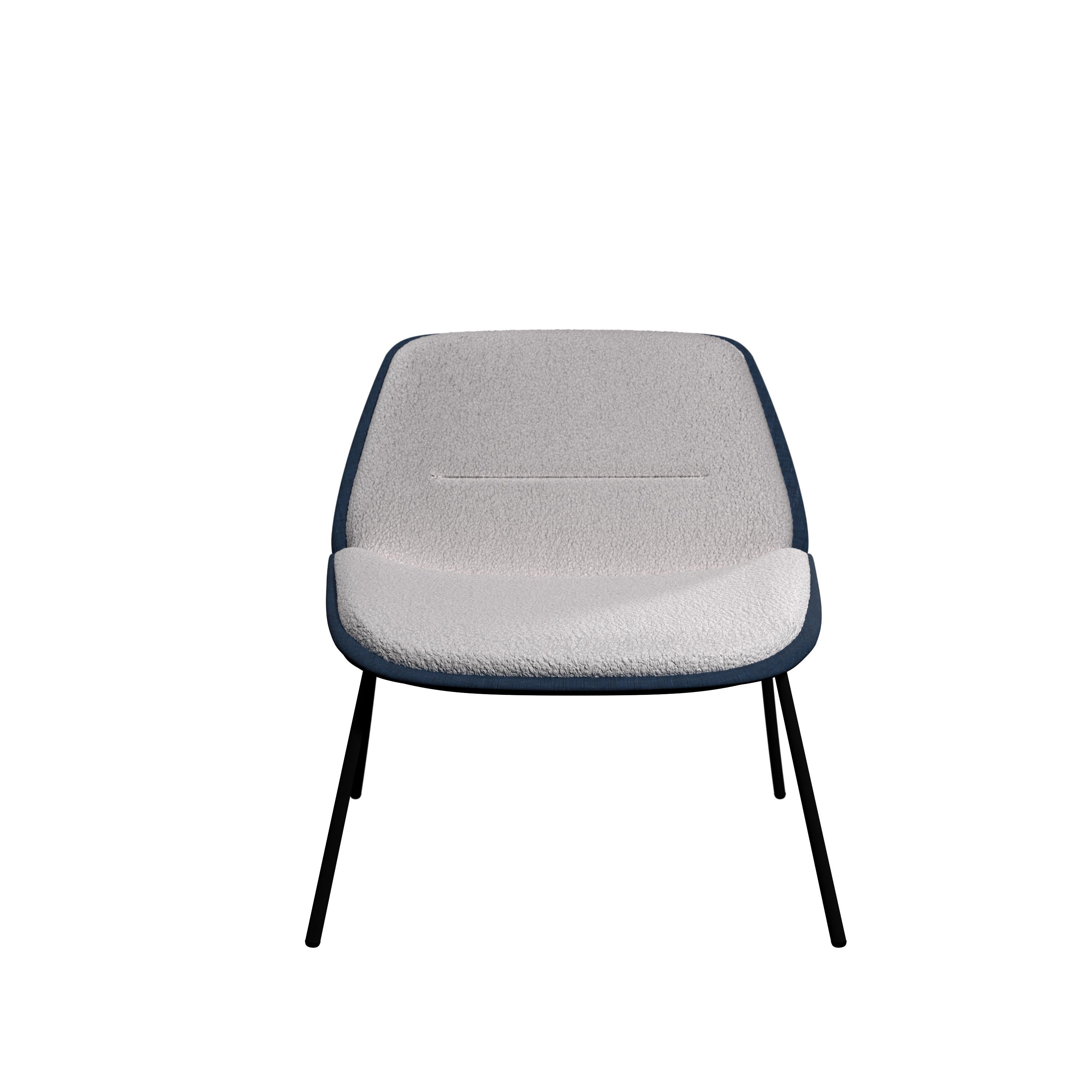 Progettata pensando al comfort e al design, la poltrona senza braccioli Much è una sedia versatile che offre una soluzione unica ed elegante per la tua casa.

Realizzato con una robusta struttura in ferro epossidico nero, Munch emana un'estetica