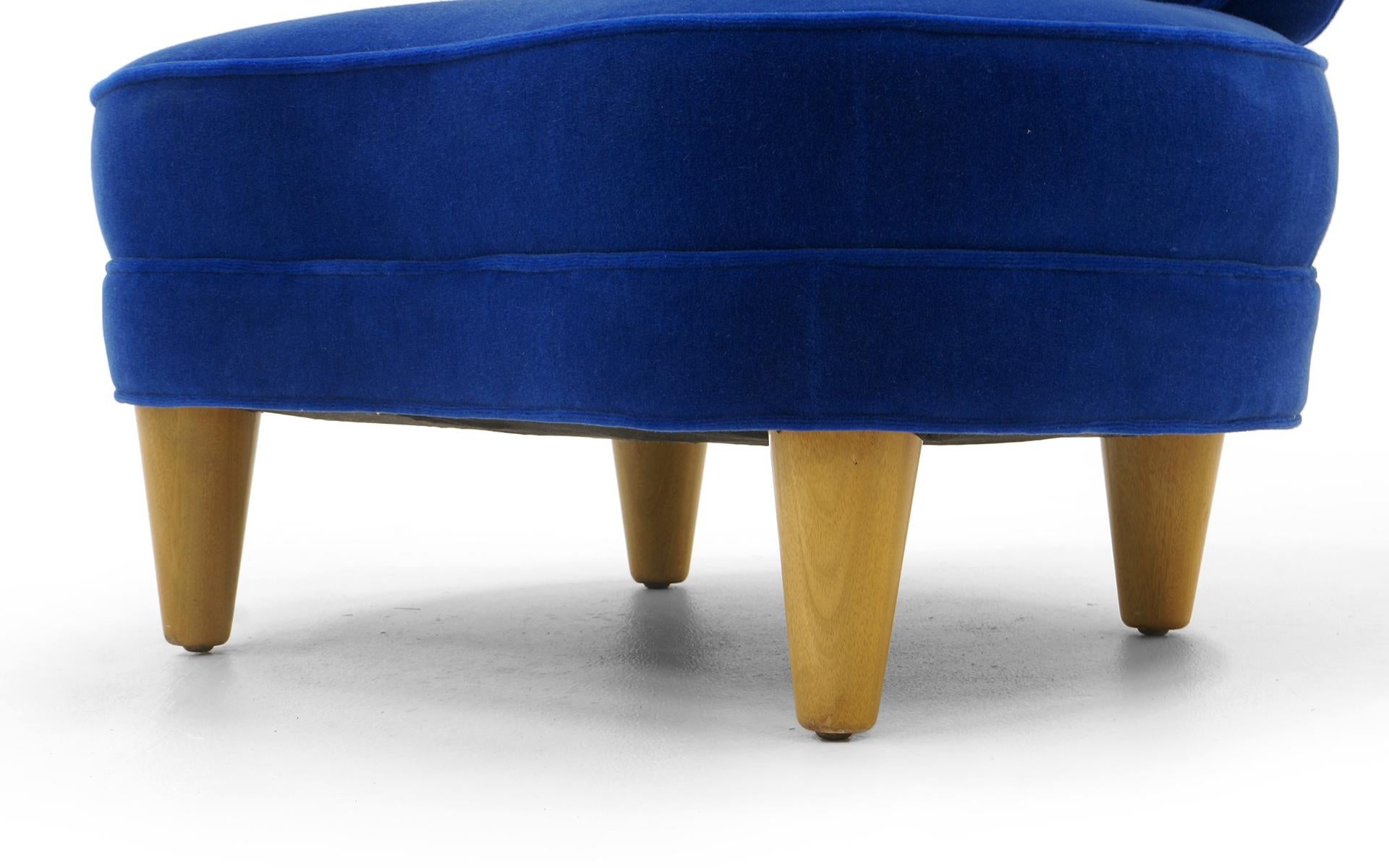 Armless Side / Lounge / Occasional Chair by Wormley for Dunbar, Real Blue Mohair im Zustand „Hervorragend“ in Kansas City, MO