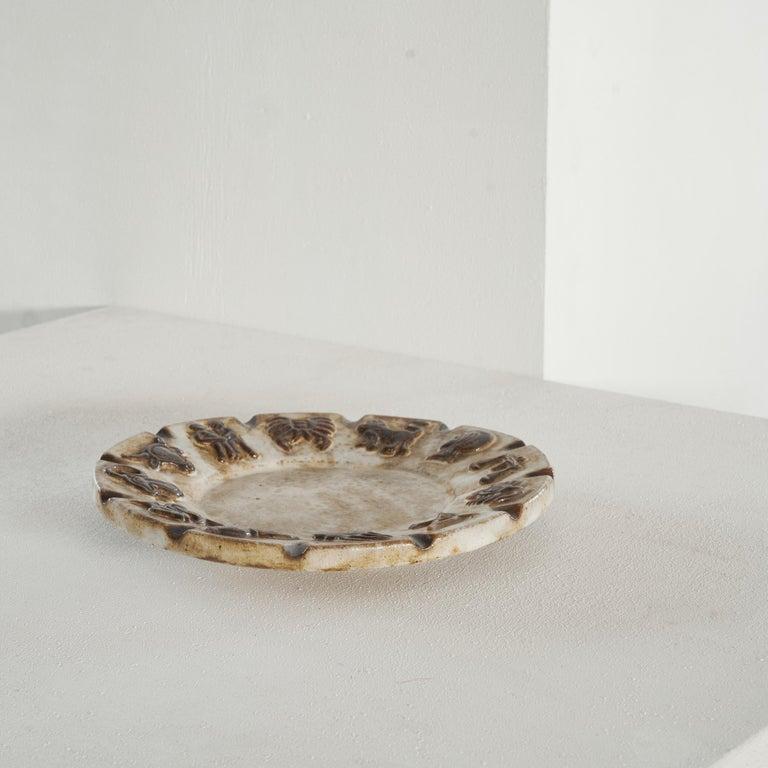 Belga Piatto in studio Pottery 'Zodiac' belga di Armogrès, anni '60 in vendita