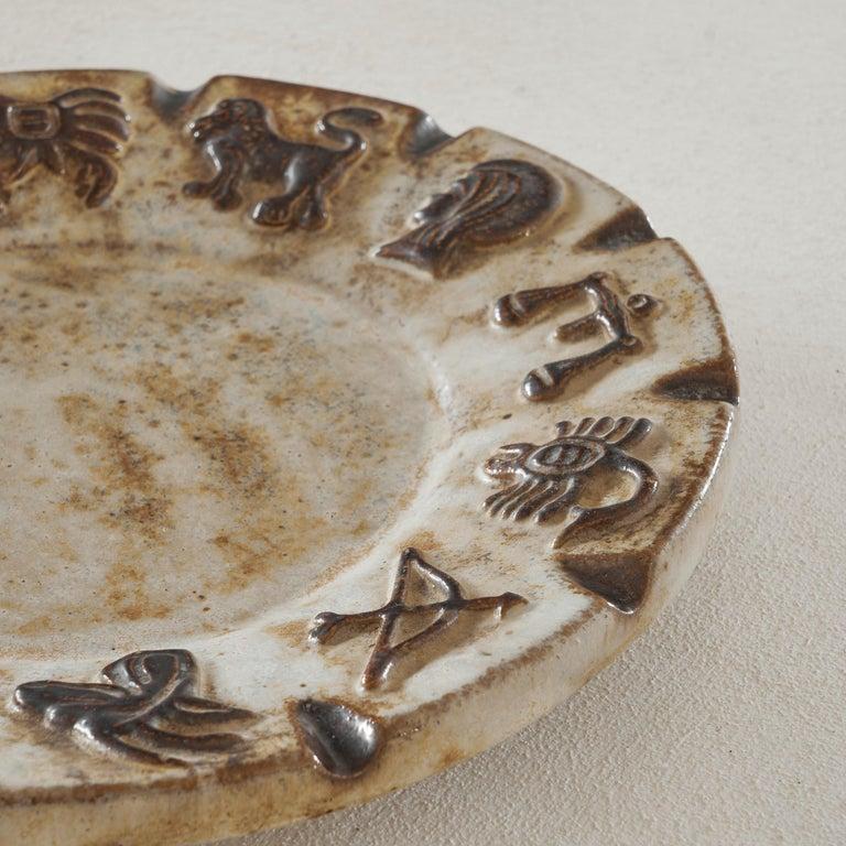 Piatto in studio Pottery 'Zodiac' belga di Armogrès, anni '60 In condizioni buone in vendita a Meer, VAN