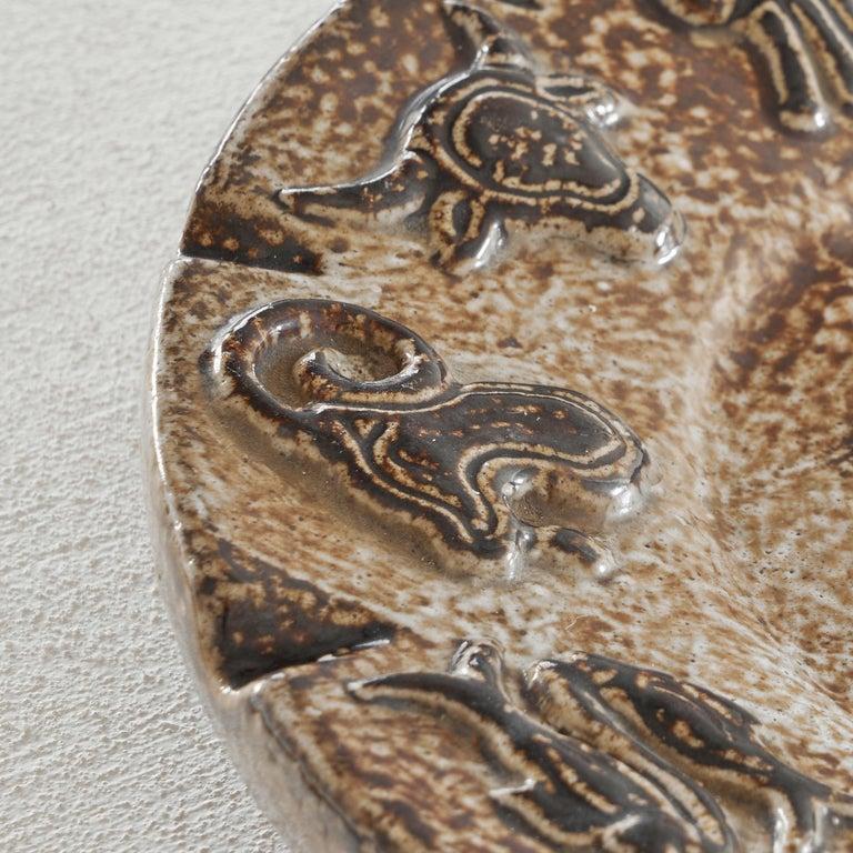 Armogrès Belgian 'Zodiac' Studio Pottery Dish in Dark Brown Tones, 1960s For Sale 1