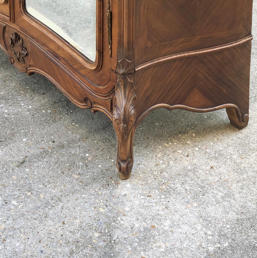 Armoire, 19th Century French Louis XV in Walnut 2