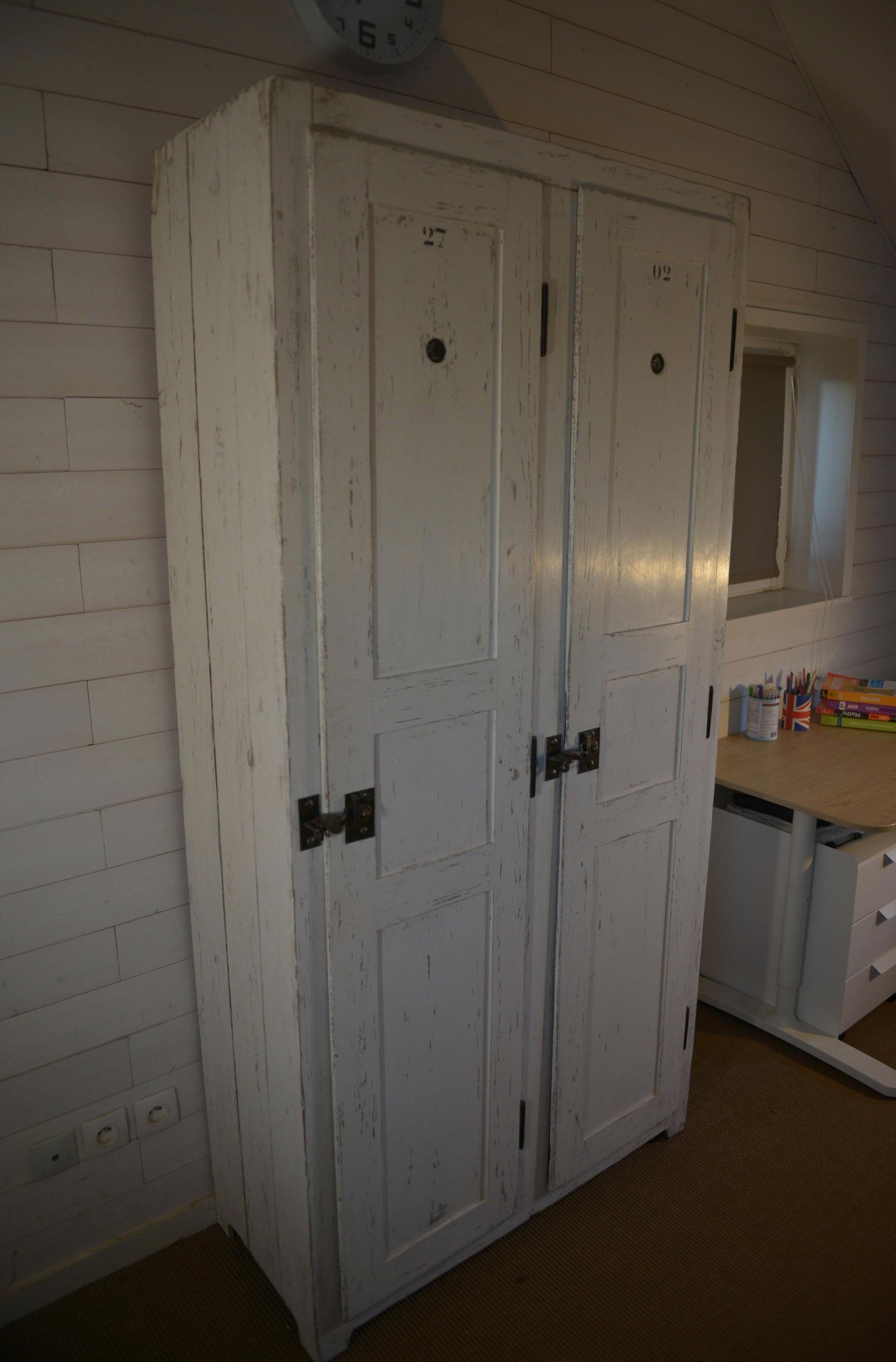 Metal Armoire 2 portes ancien vestiaire en bois patine blanche 1950's For Sale