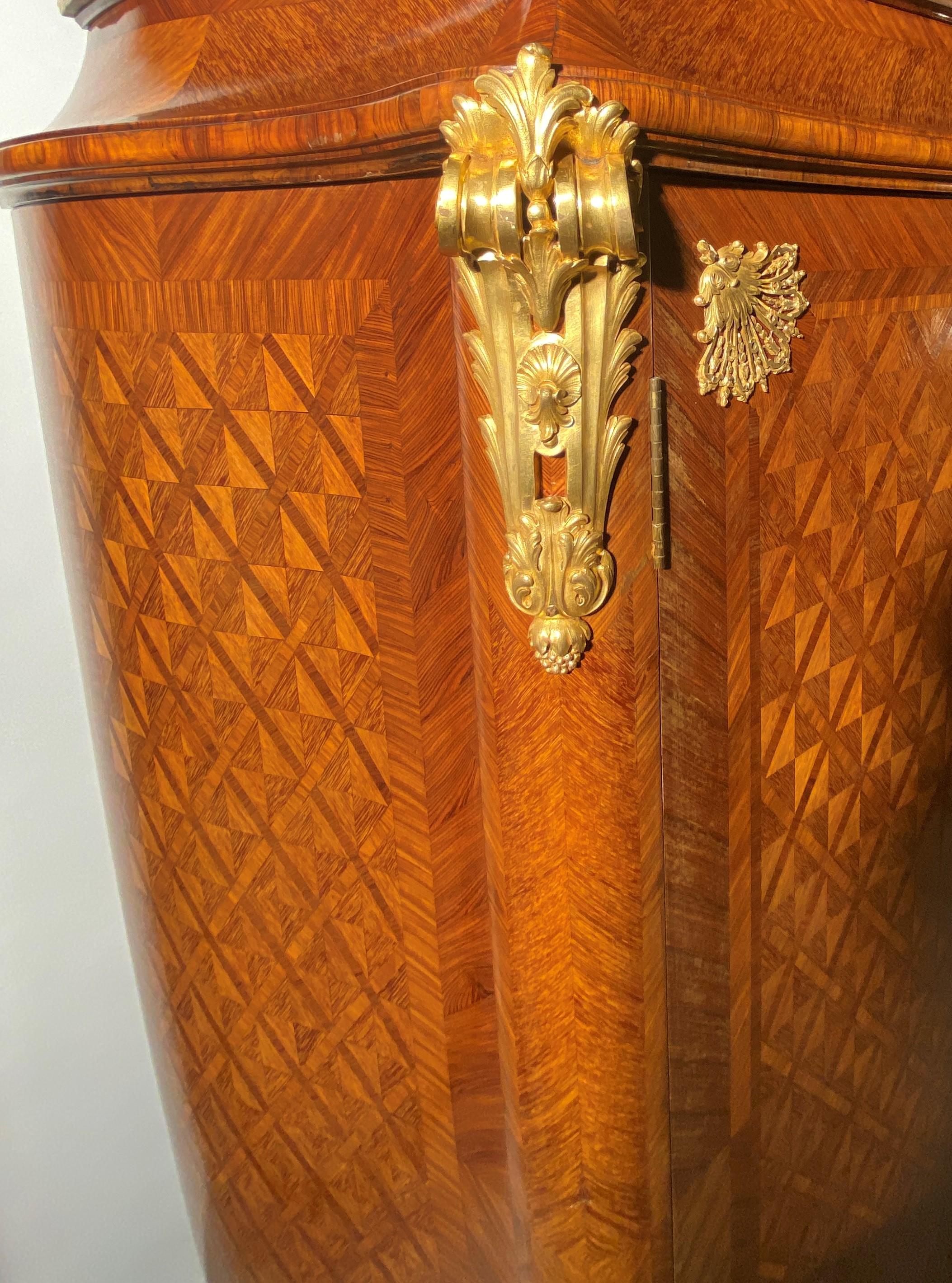 French Curved low cabinet in Napoleon III Regency style braces marquetry XIXth century For Sale