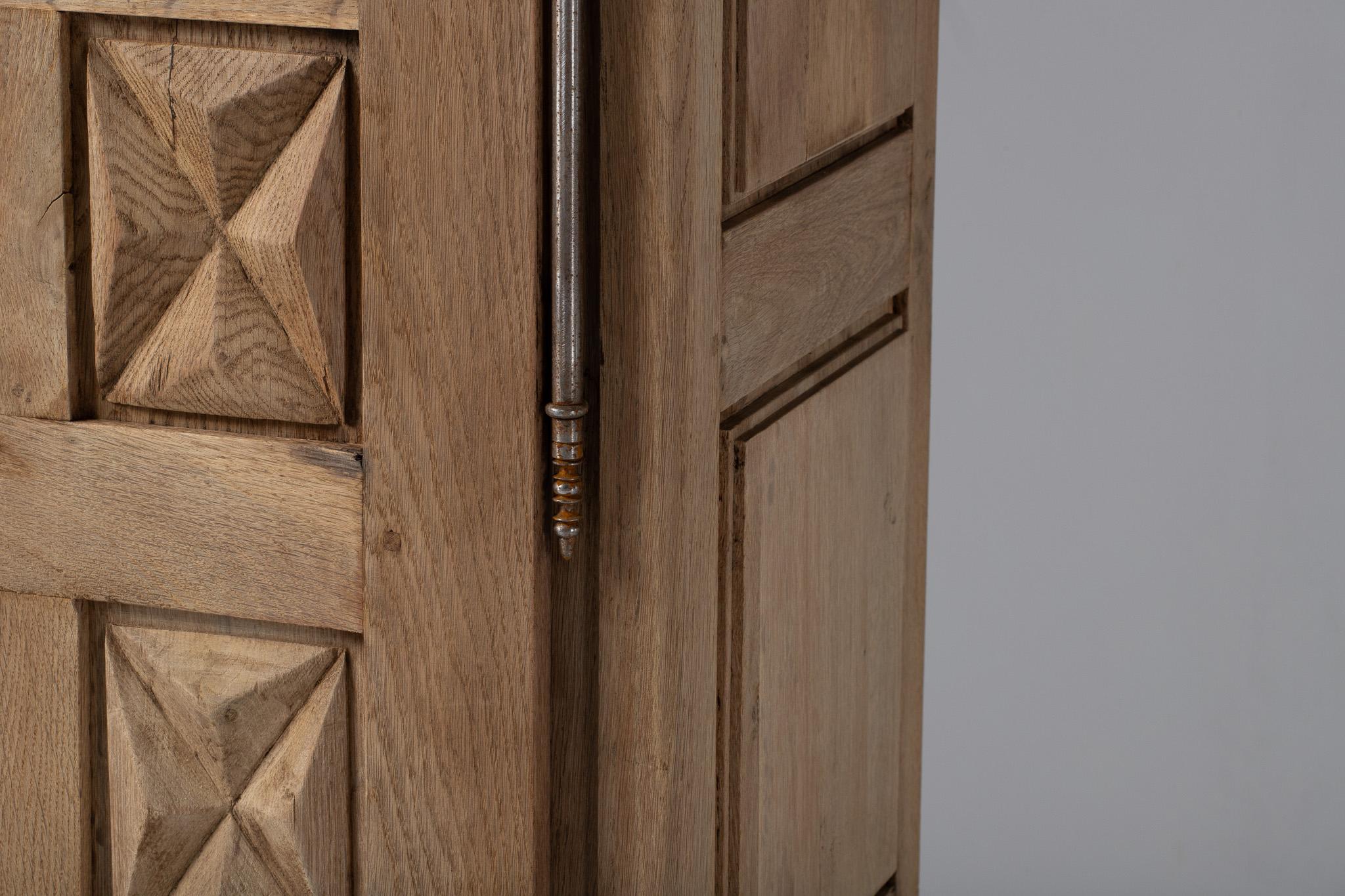 Armoire, Bleached Oak, France, circa 1940 For Sale 2
