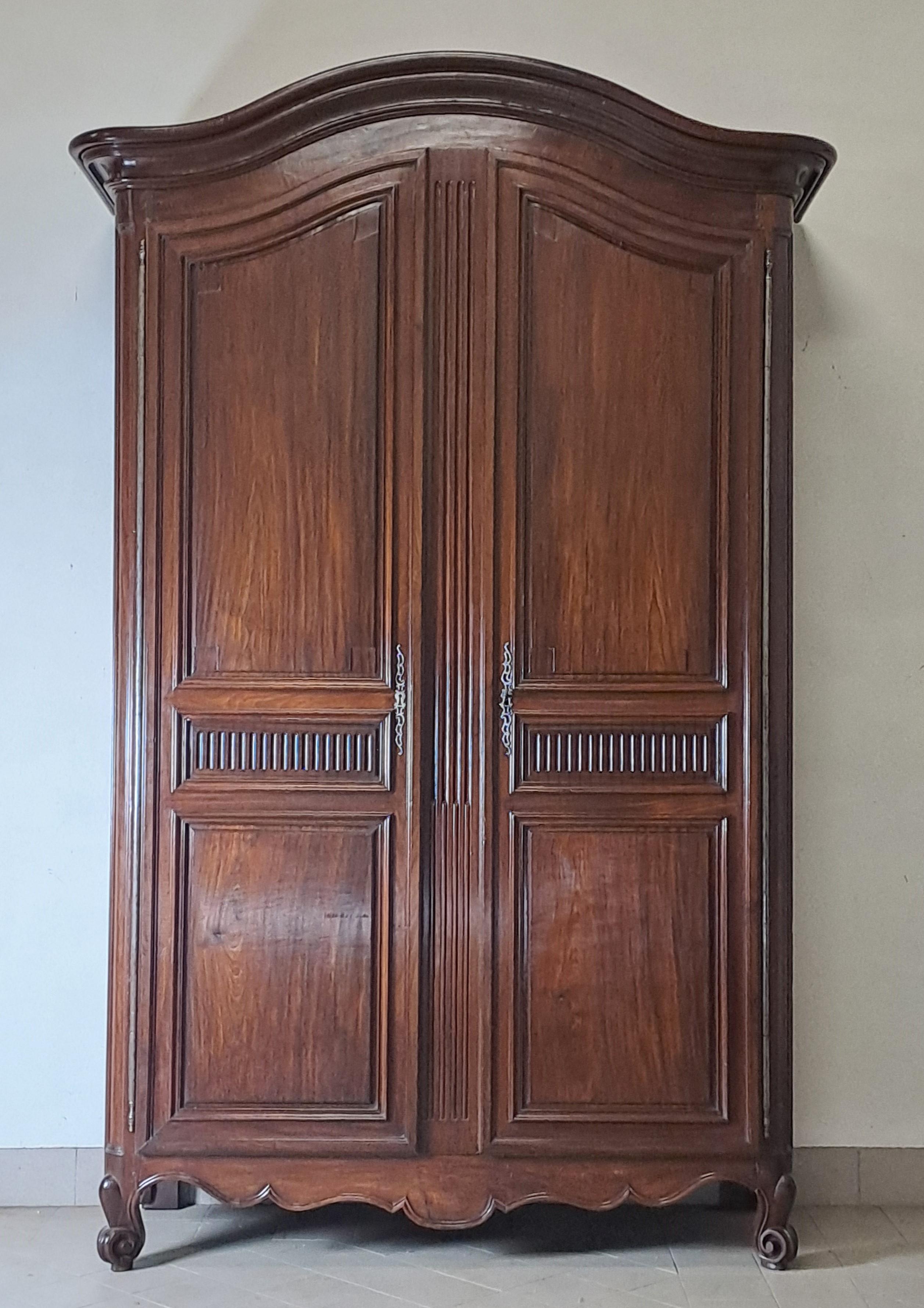 Armoire Bordelaise in mogano in vendita 6
