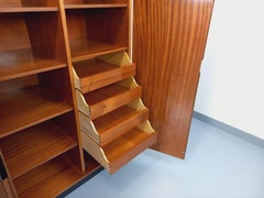 Armoire dressing moderniste Joseph-André Motte vintage en teck des années 50 60