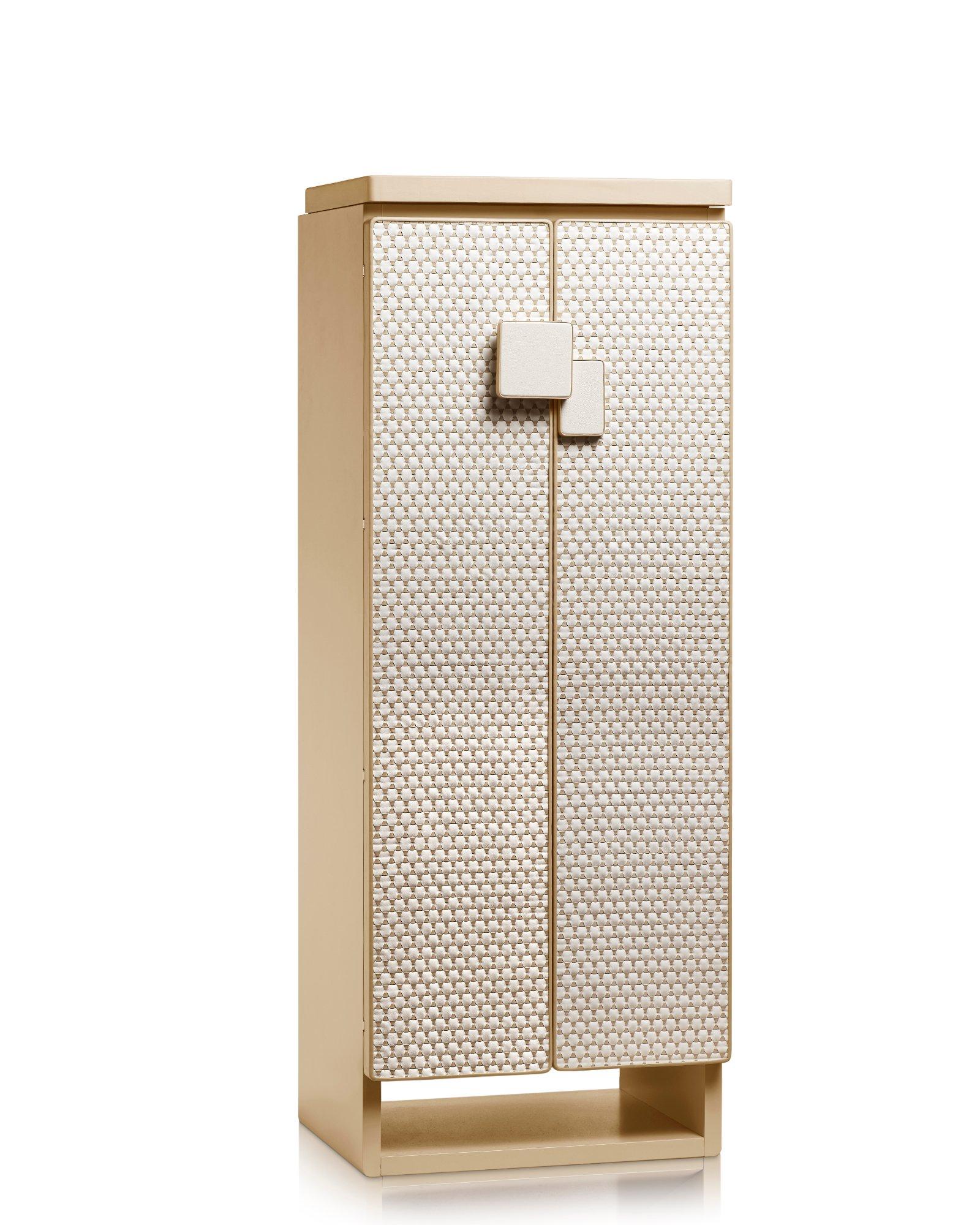 Tedesco Armoire in pelle filettata oro in vendita