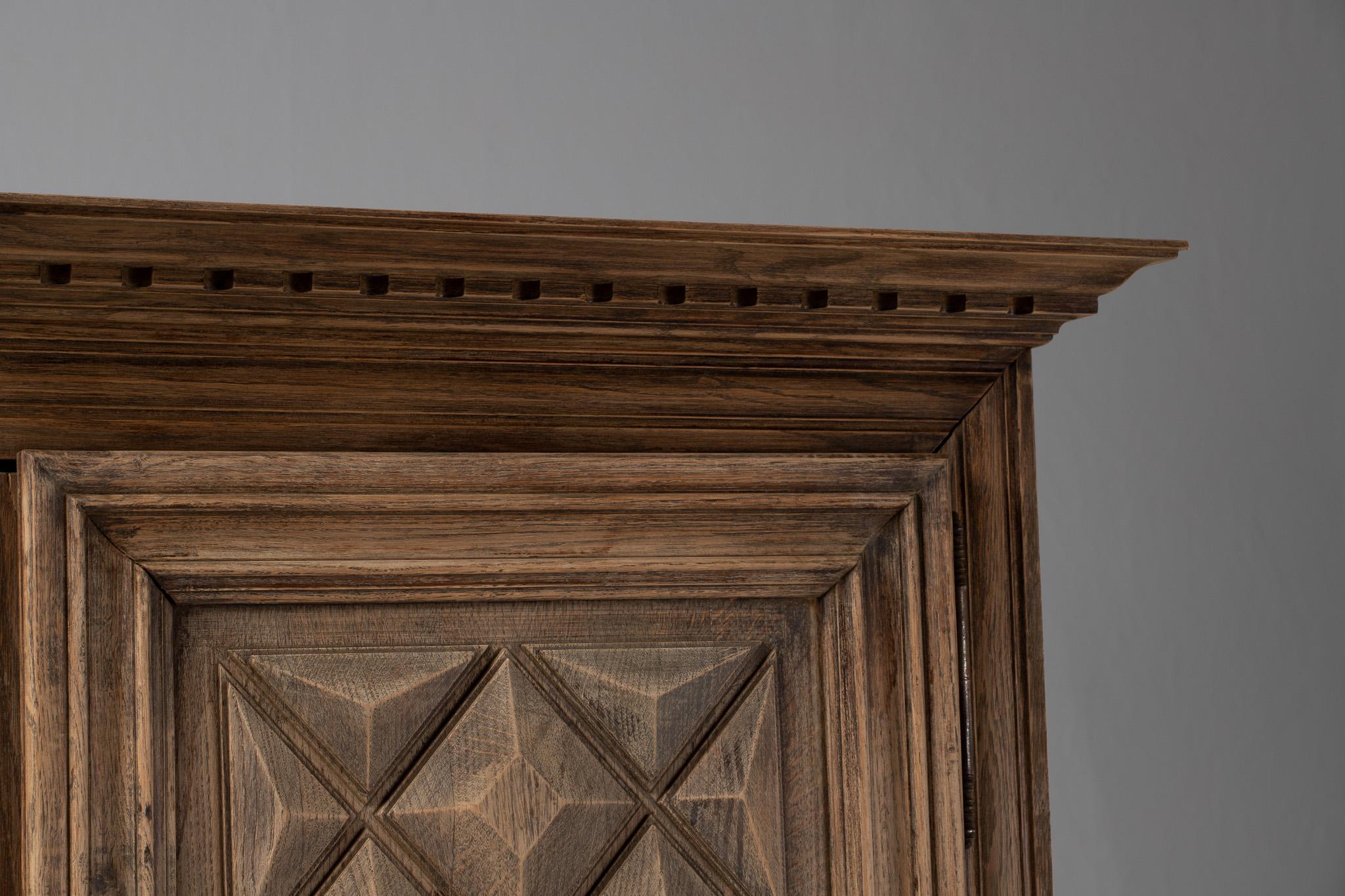Armoire en Oak Oak, France, 1950 en vente 3