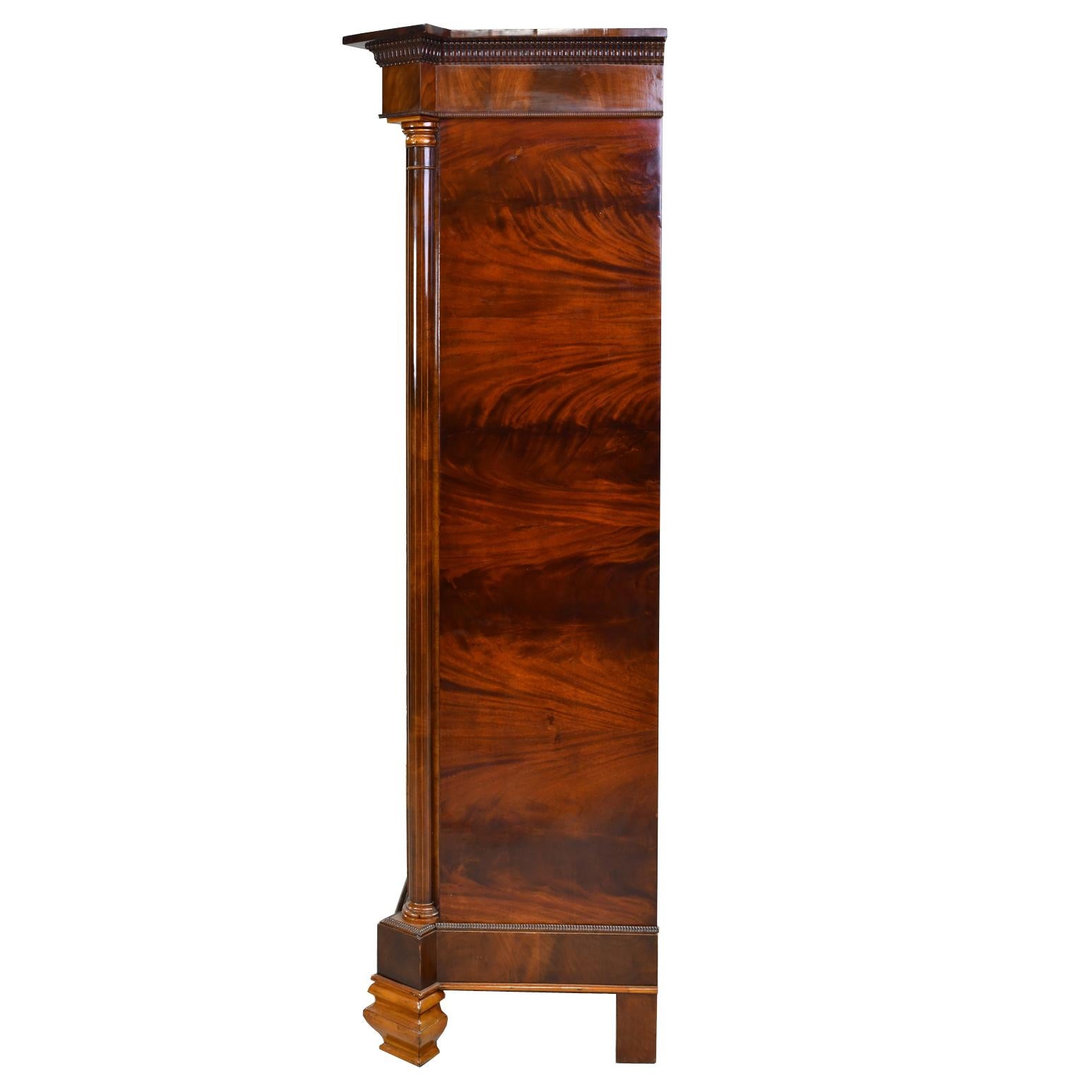 Armoire in West Indies Mahogany, Northern Europe, circa 1825 In Good Condition In Miami, FL