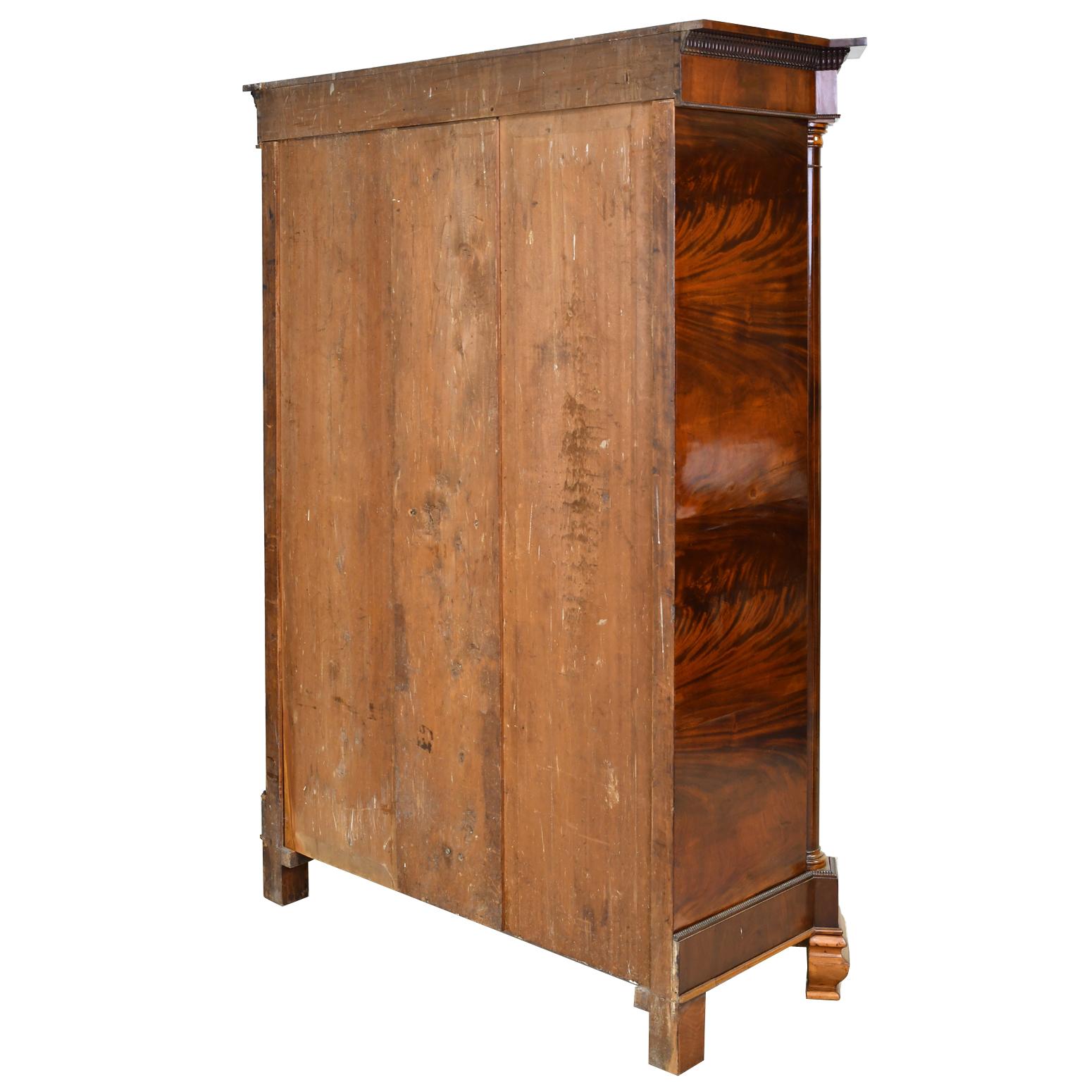 Armoire in West Indies Mahogany, Northern Europe, circa 1825 2