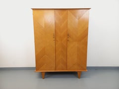 Vintage-Schrank aus Holz aus den 60er Jahren