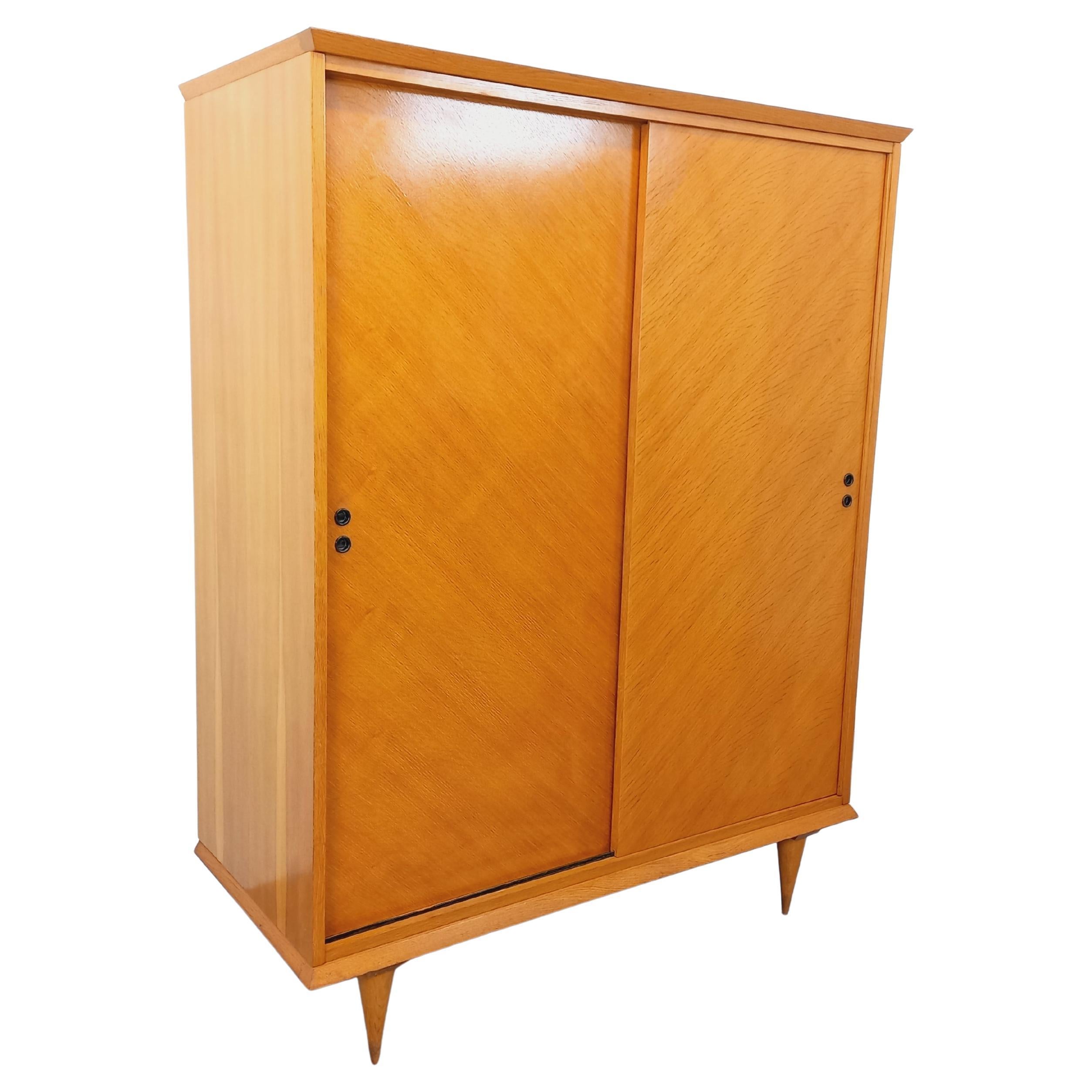 Armoire vintage en bois de chêne des années 60