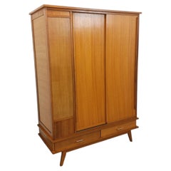 Vintage-Schrank aus Holz aus den 60er Jahren