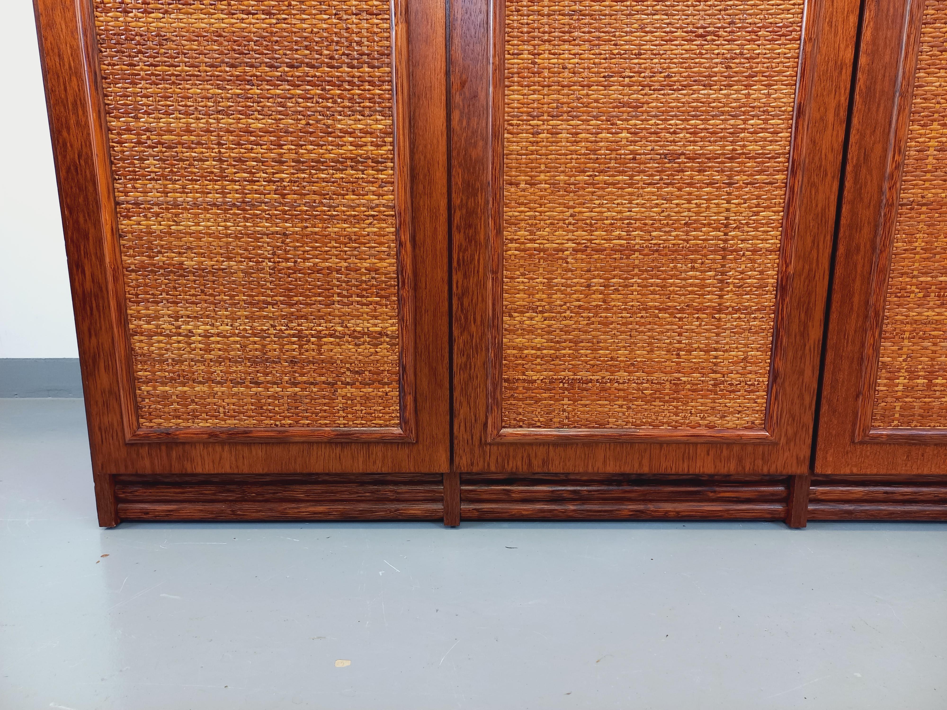 Armoire vintage en rotin, rotin tressé et bois Maugrion pour Roche Bobois 3