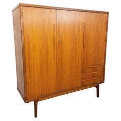 Armoire vintage scandinave en teck des années 60