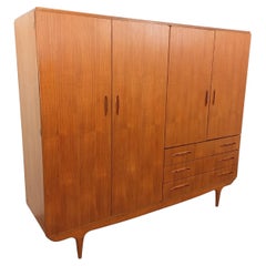 Armoire vintage scandinave en teck des années 60