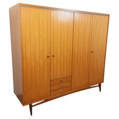 Armoire vintage scandinave en teck des années 60