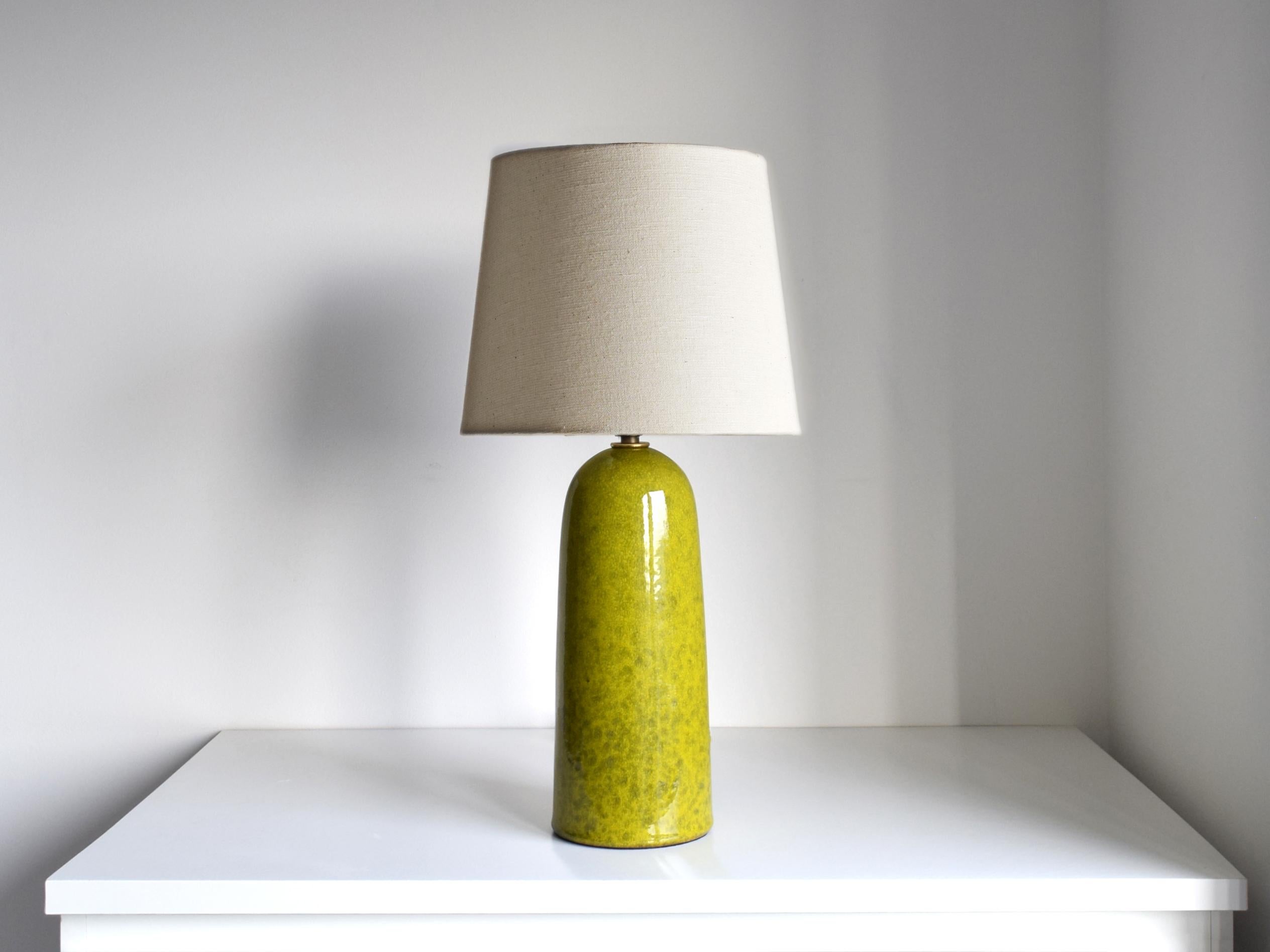 Portuguese Armona - Handmade Ceramic Table Lamp Exotic Lime With Linen Lampshade For Sale